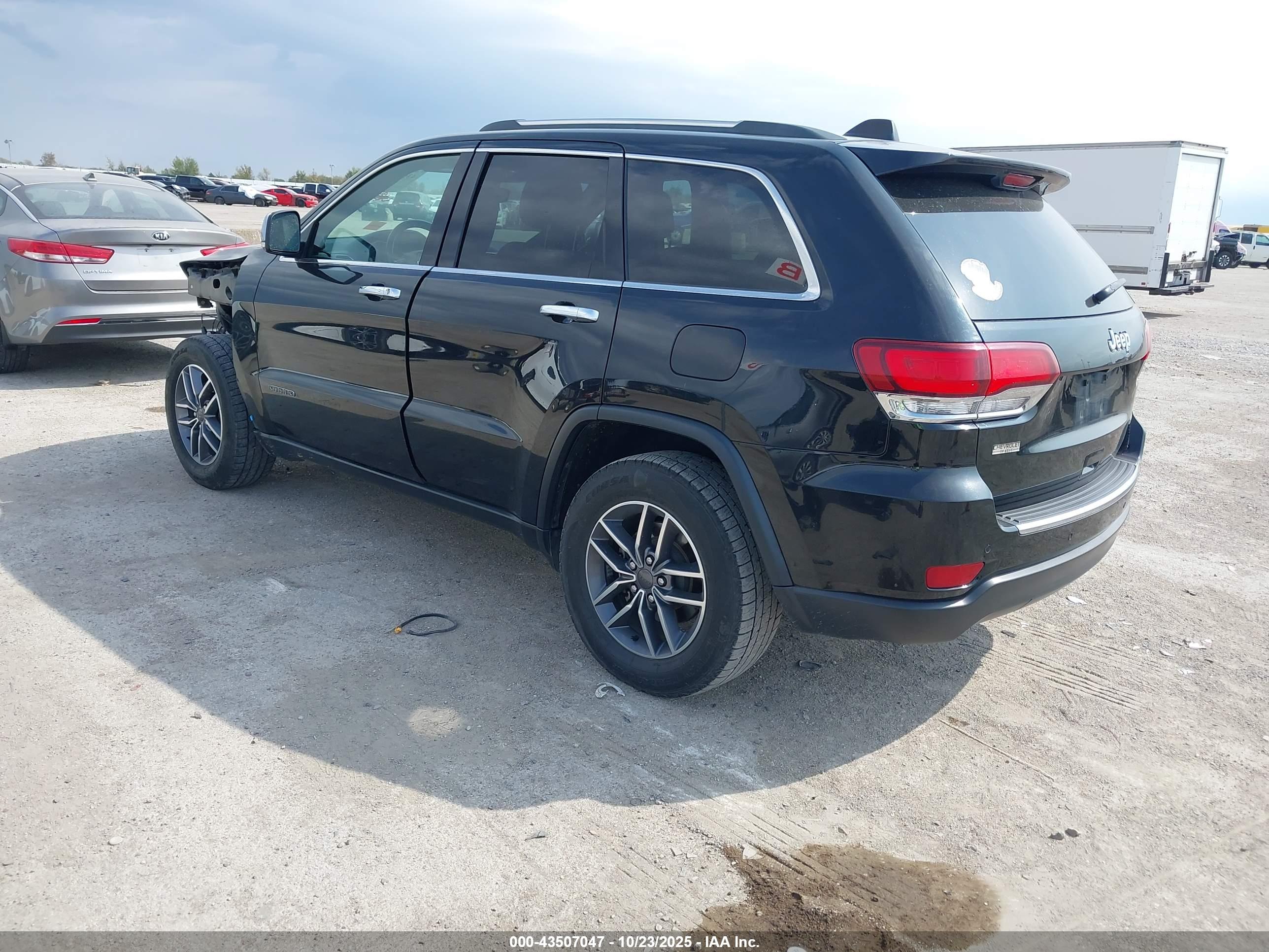 JEEP GRAND image 3