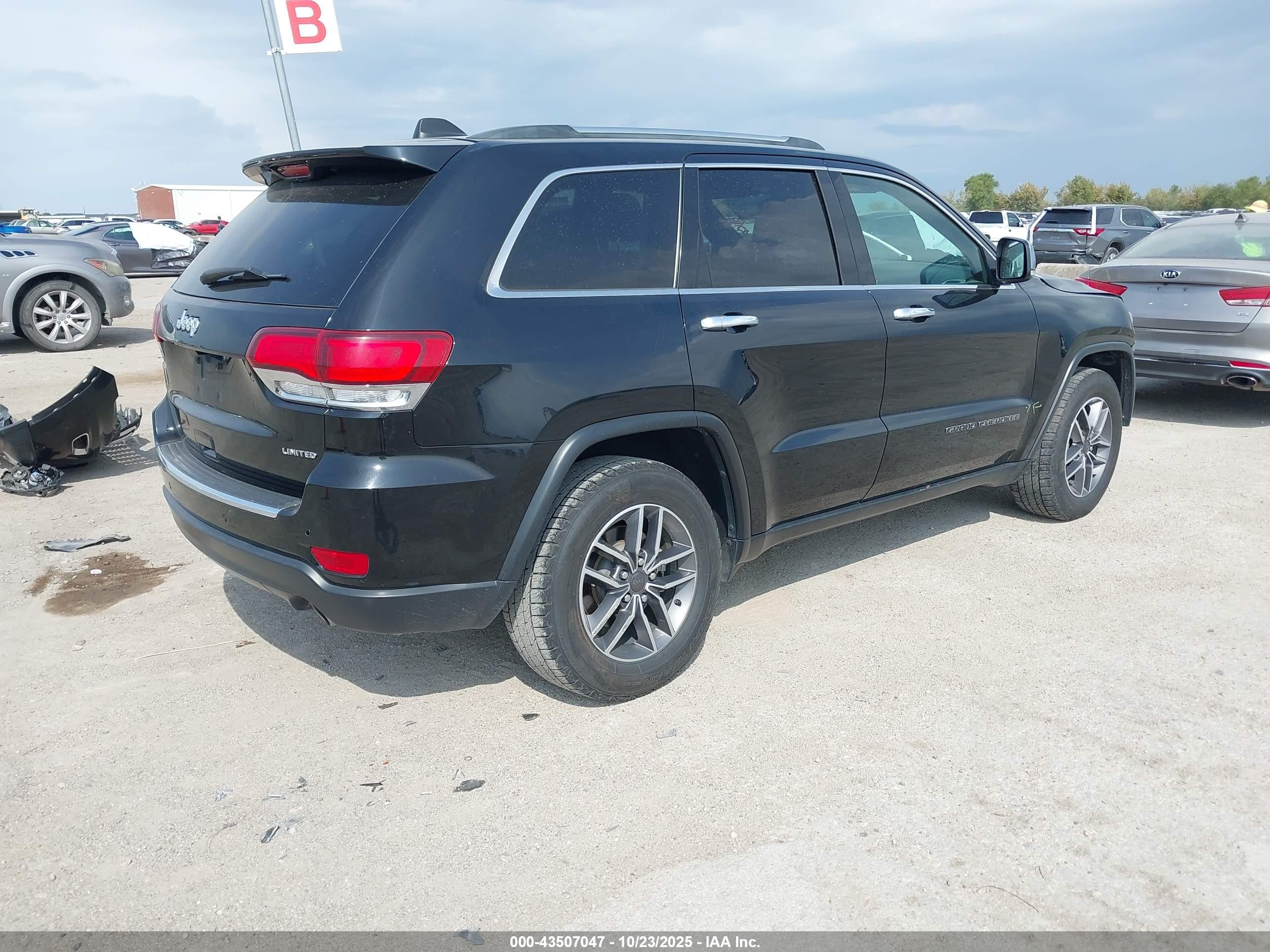 JEEP GRAND image 4
