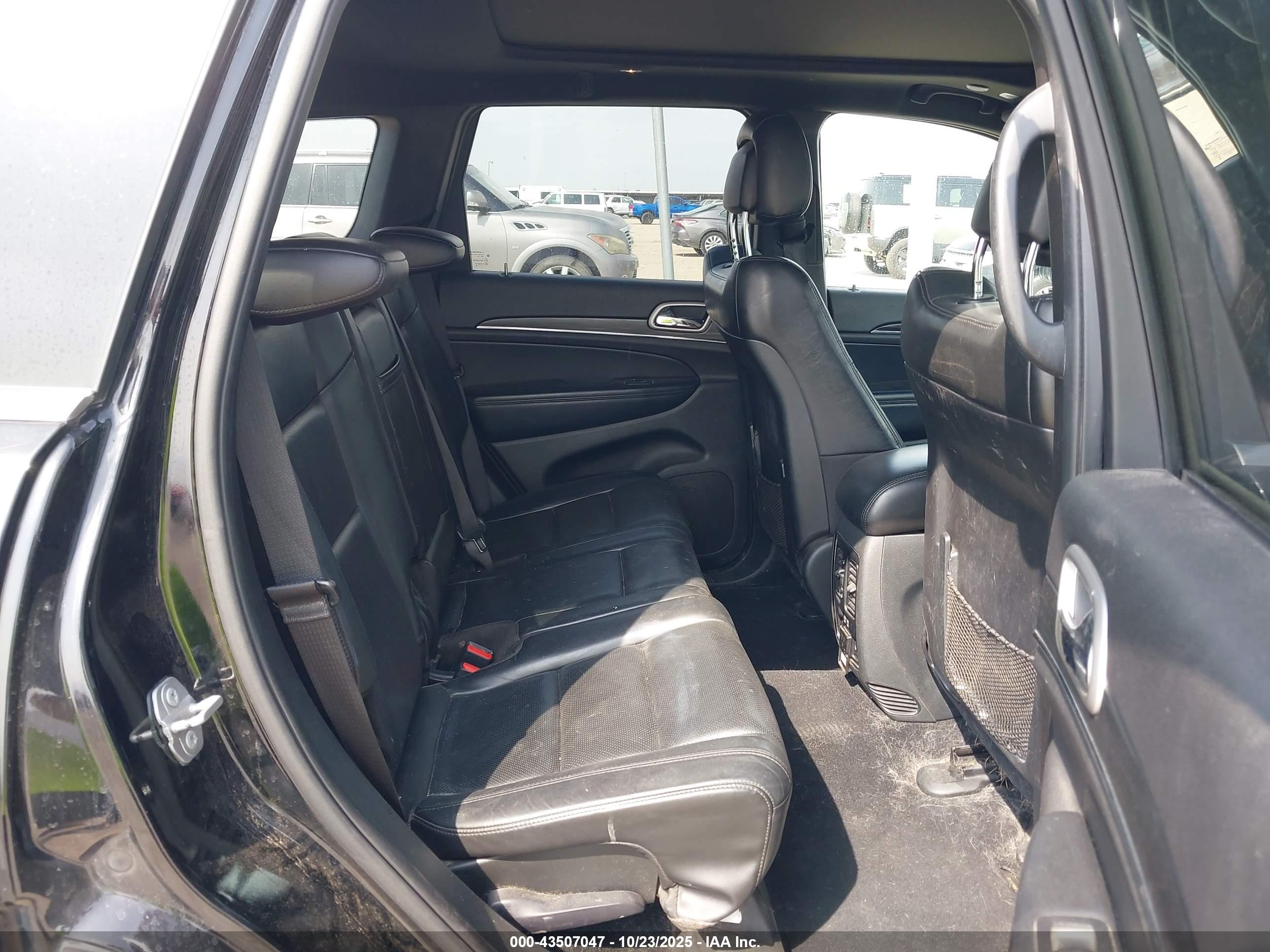 JEEP GRAND image 8