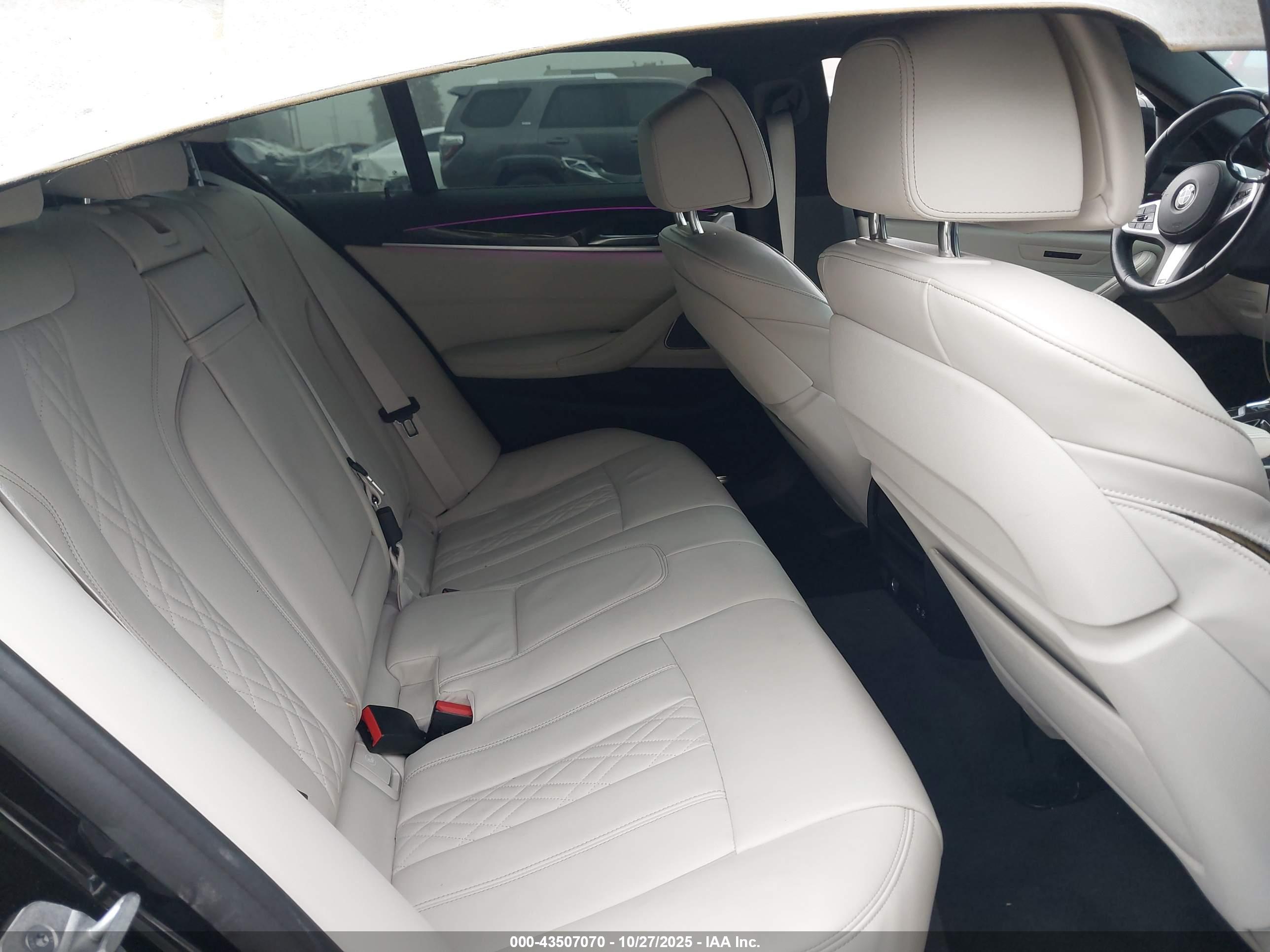BMW 530 image 8