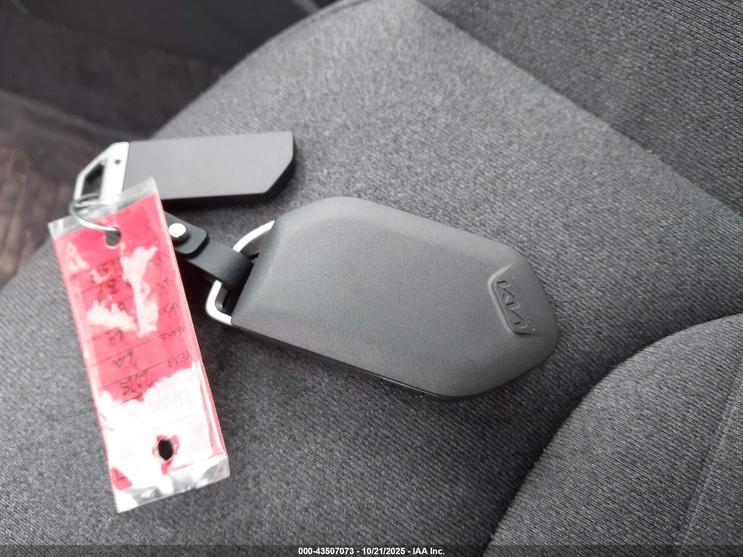 KIA K4 image 11