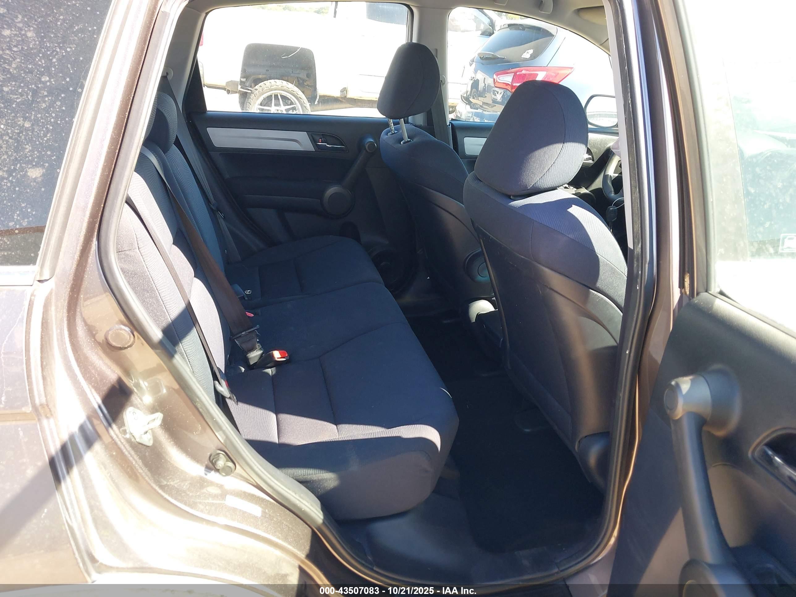 HONDA CR-V image 8