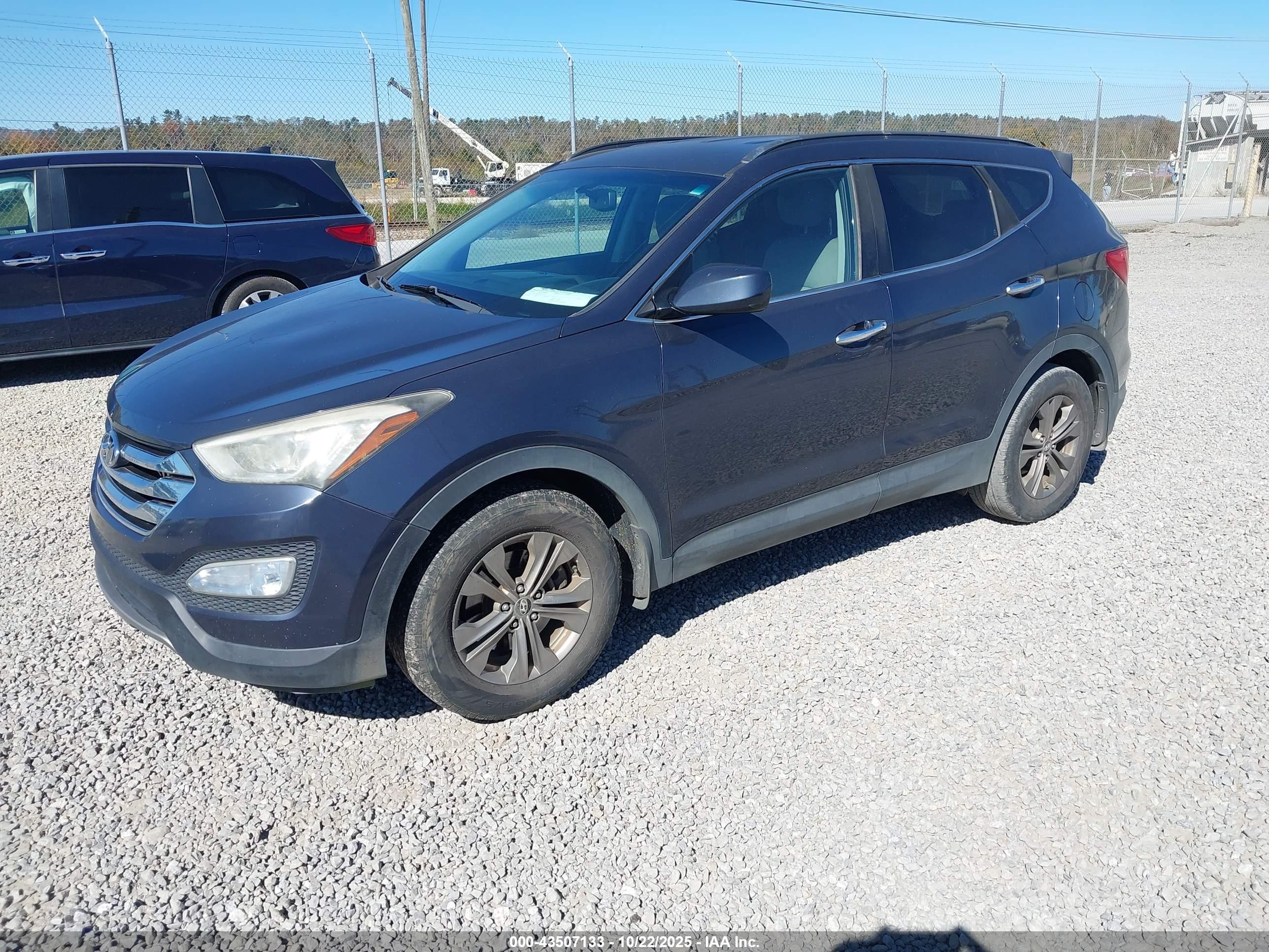 HYUNDAI SANTA image 2