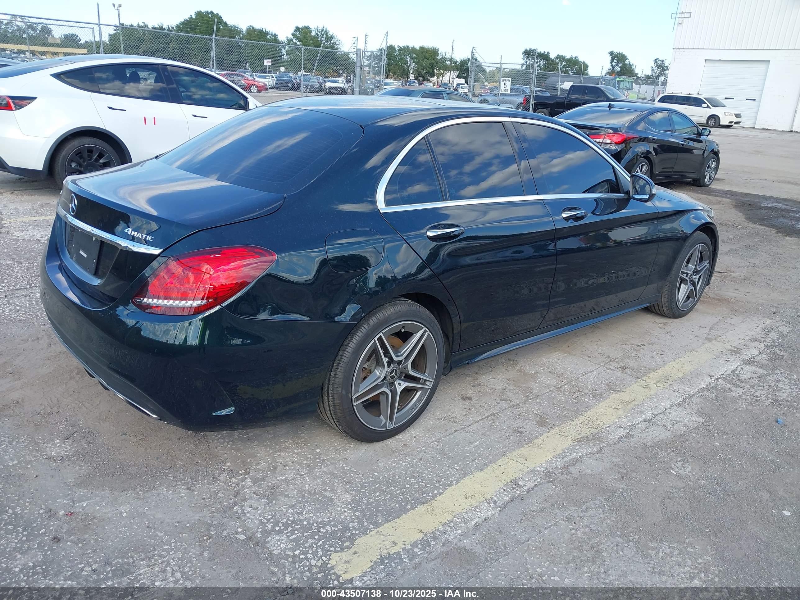 MERCEDES-BENZ C image 4