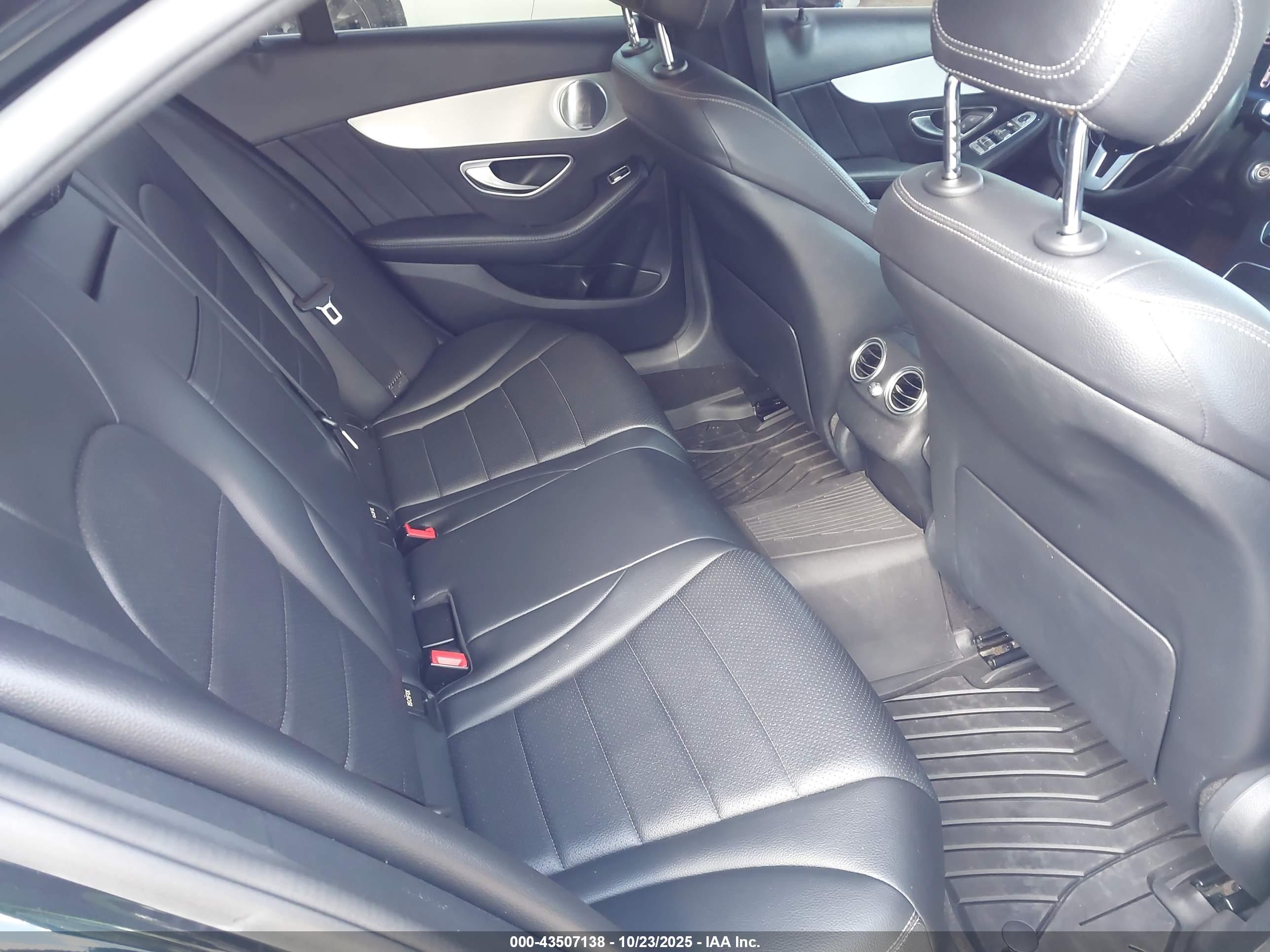 MERCEDES-BENZ C image 8