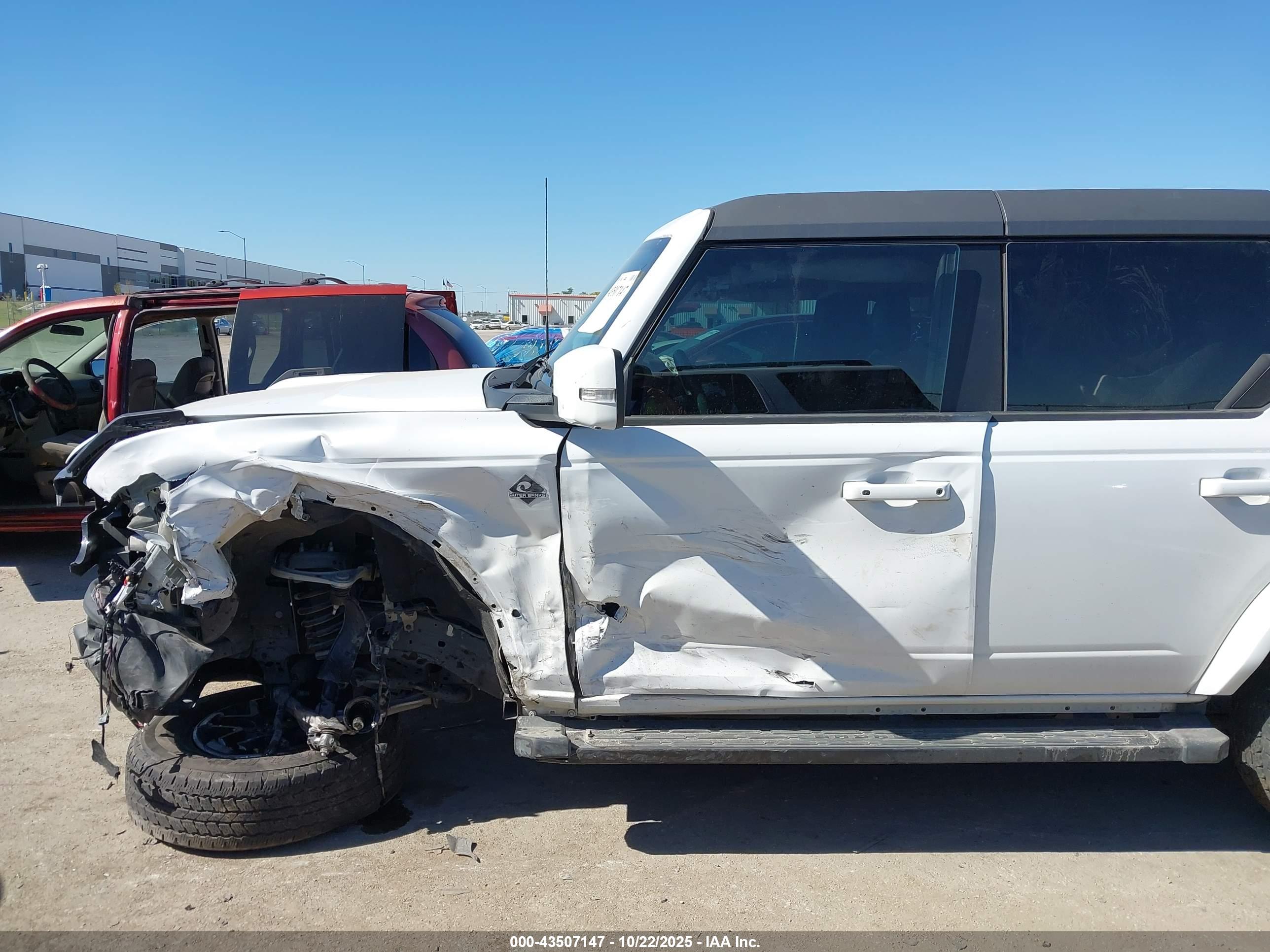 FORD BRONCO image 6