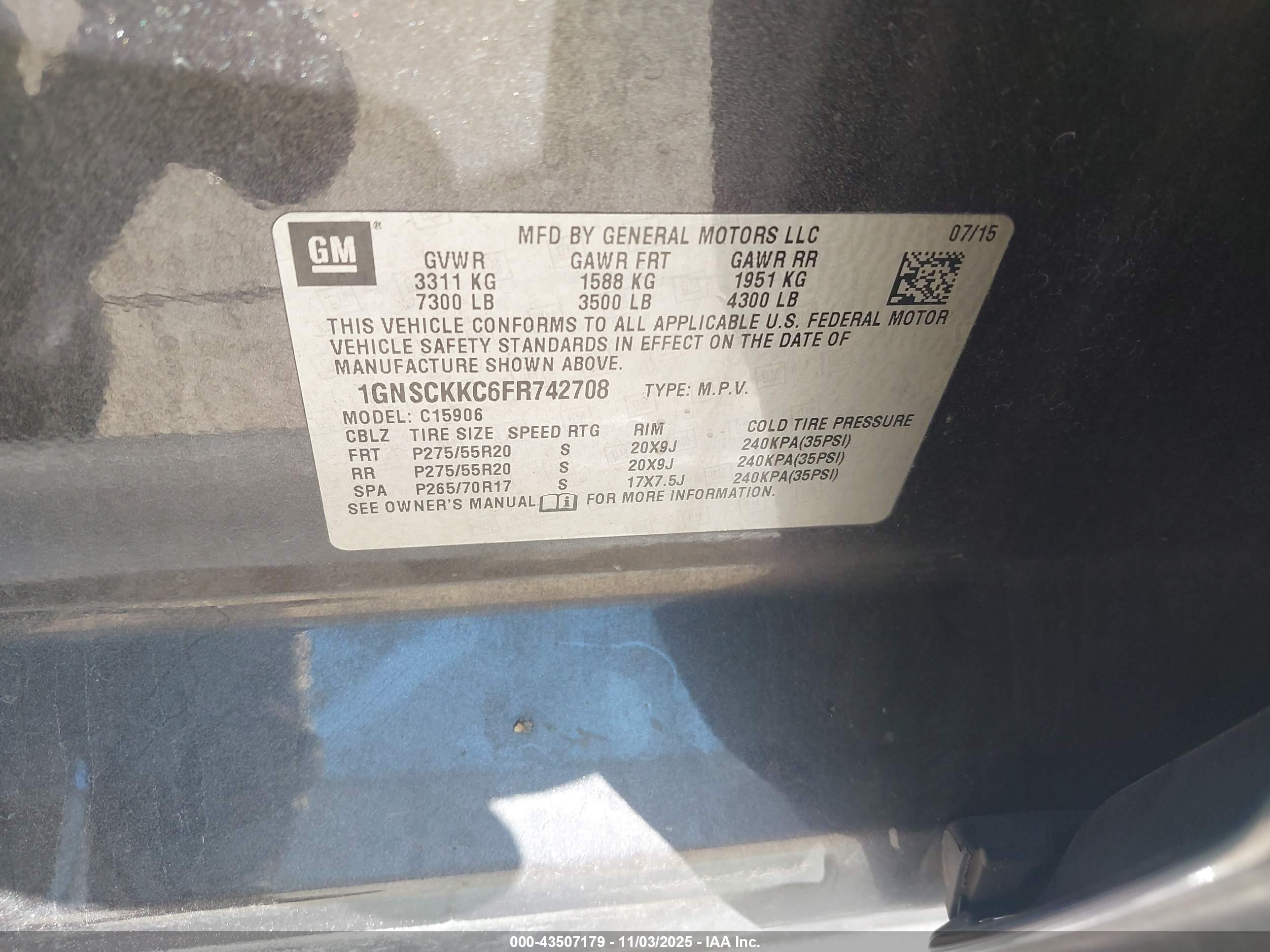 CHEVROLET SUBURBAN image 9