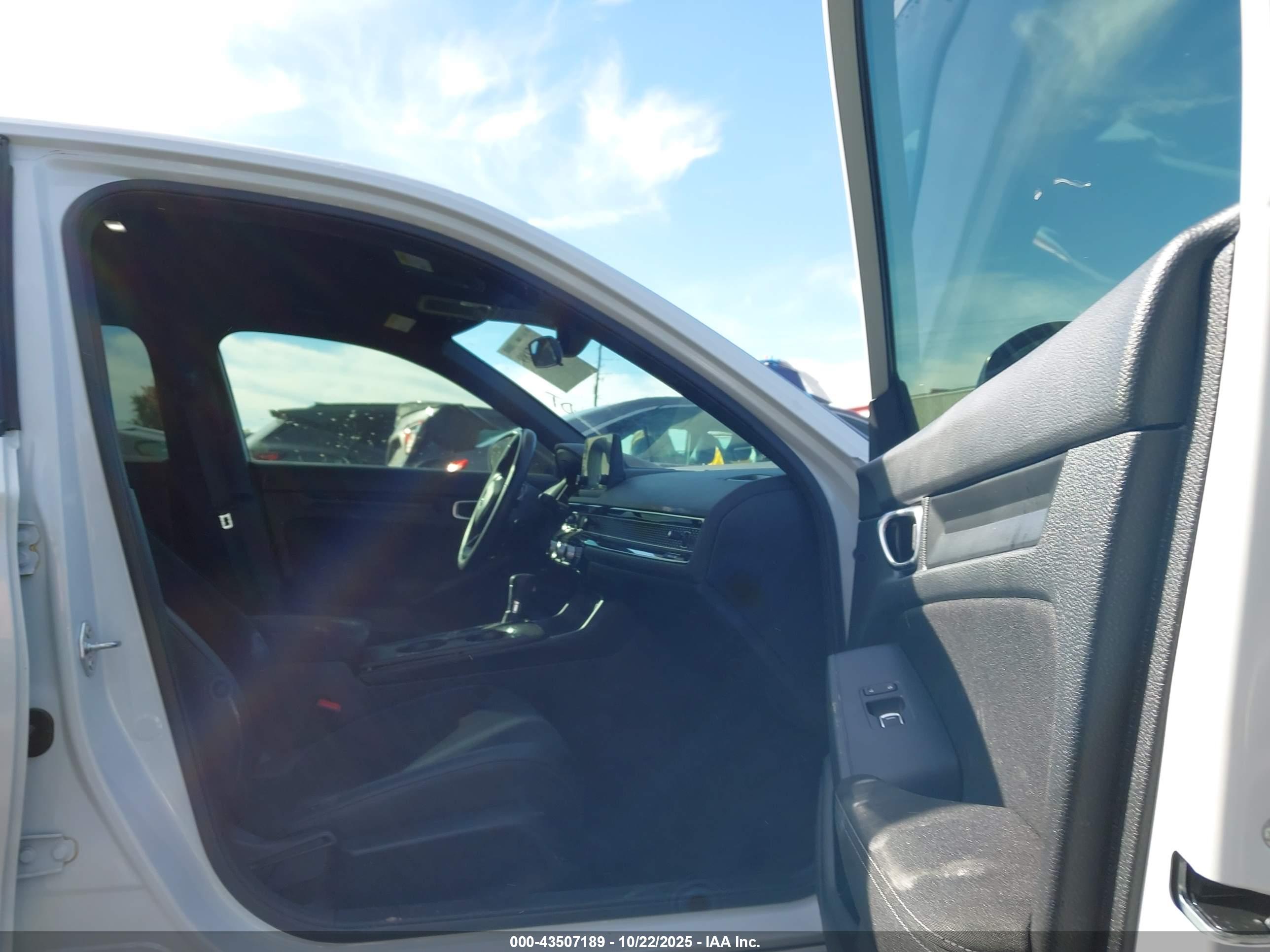HONDA CIVIC image 5
