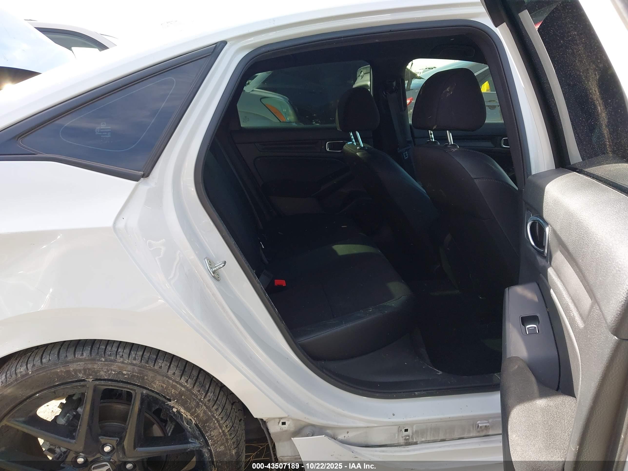 HONDA CIVIC image 8