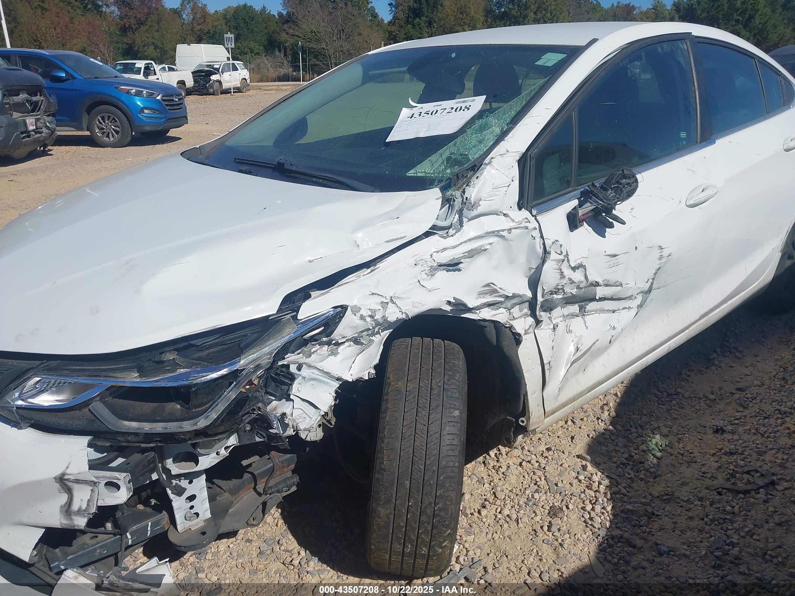CHEVROLET CRUZE image 6