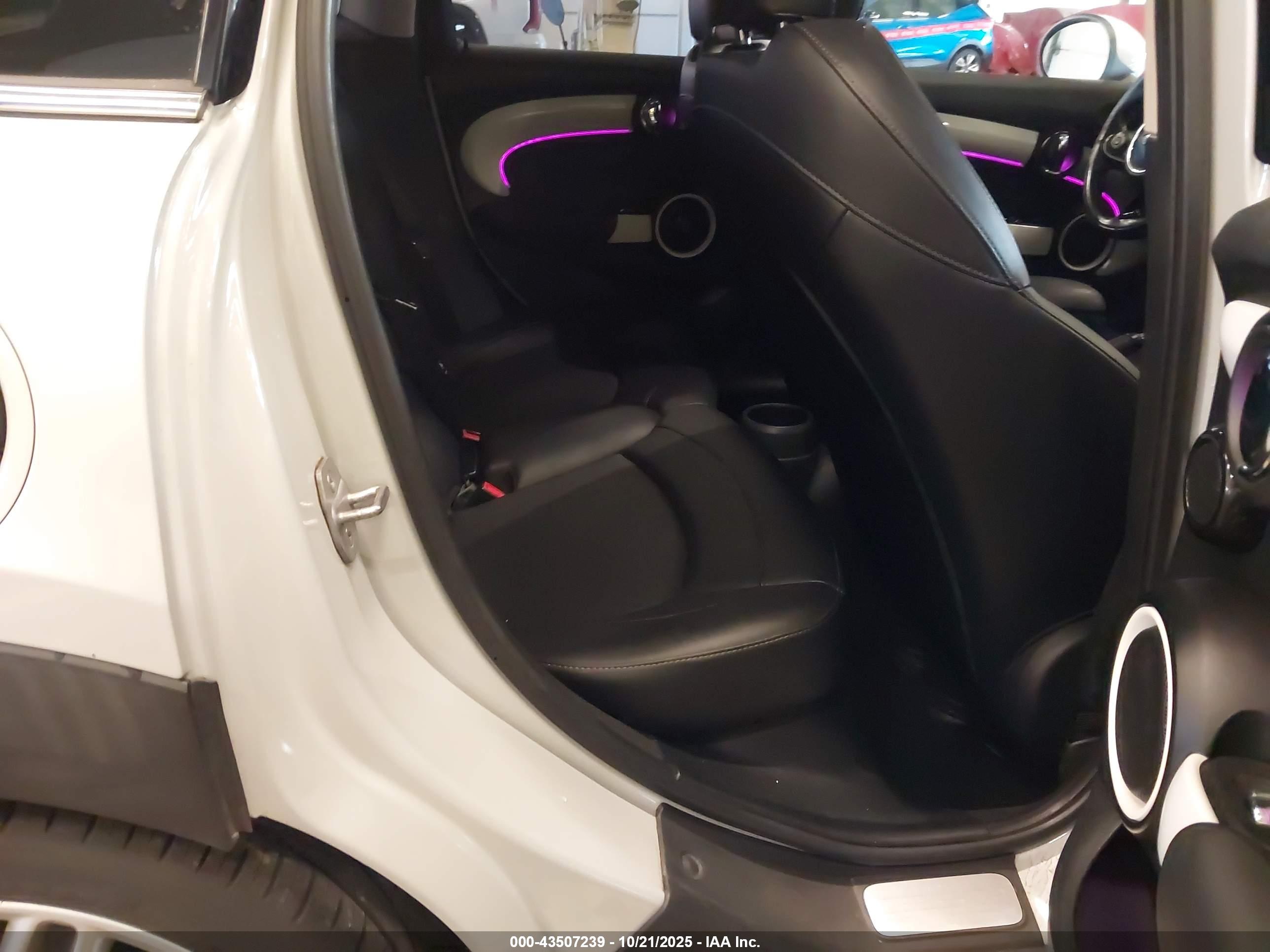 MINI HARDTOP image 8