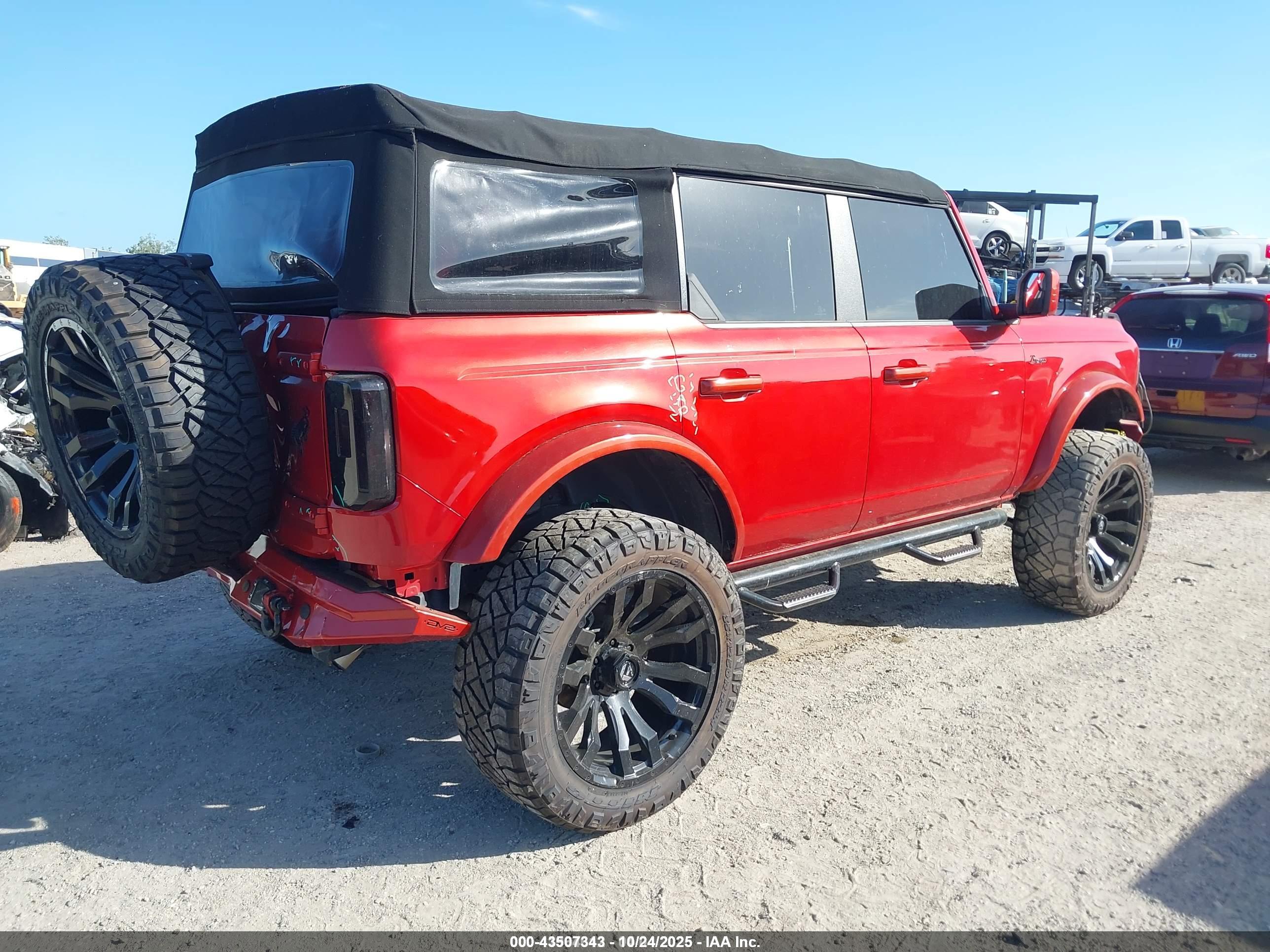 FORD BRONCO image 4