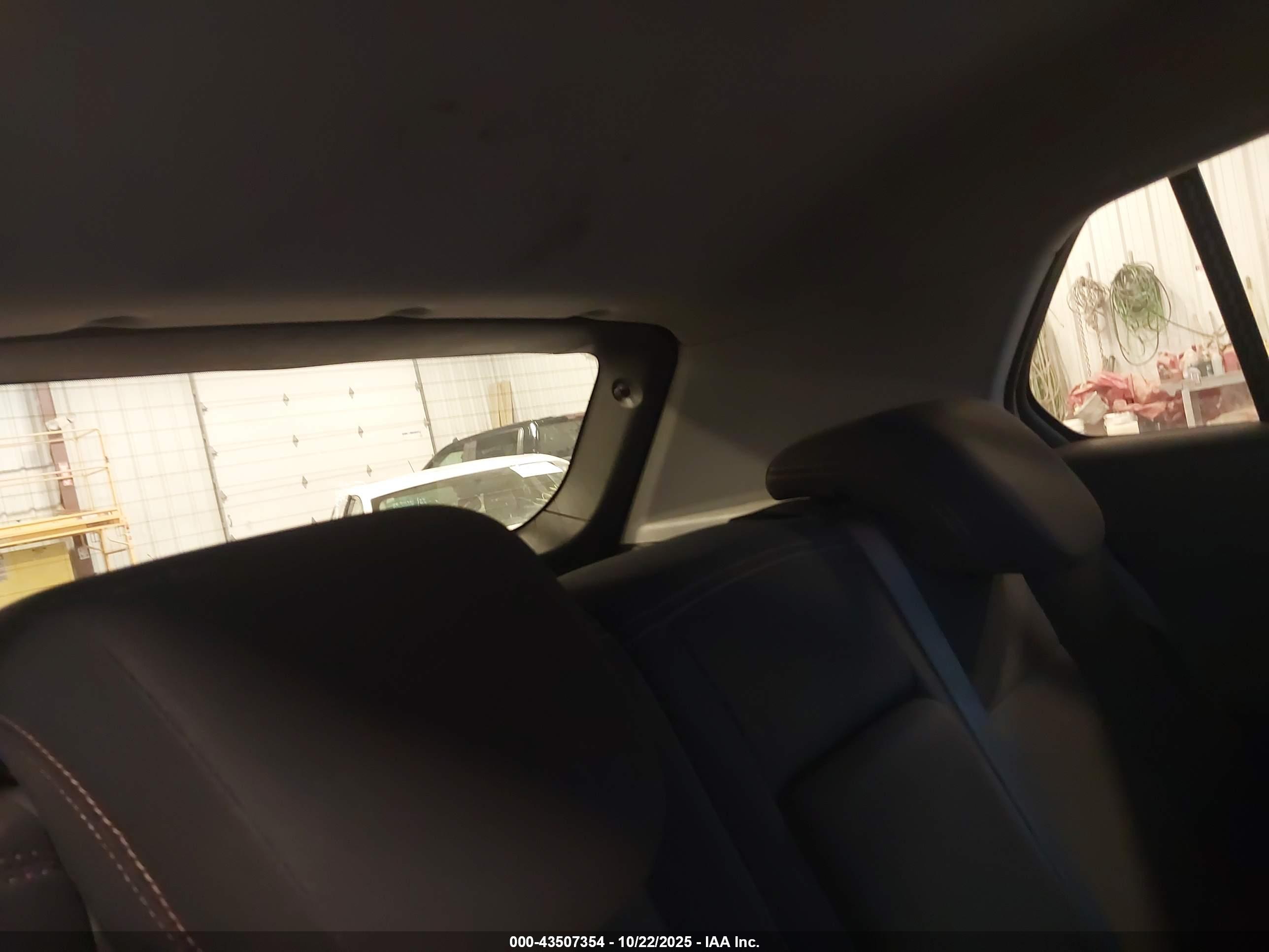 CHEVROLET TRAX image 8