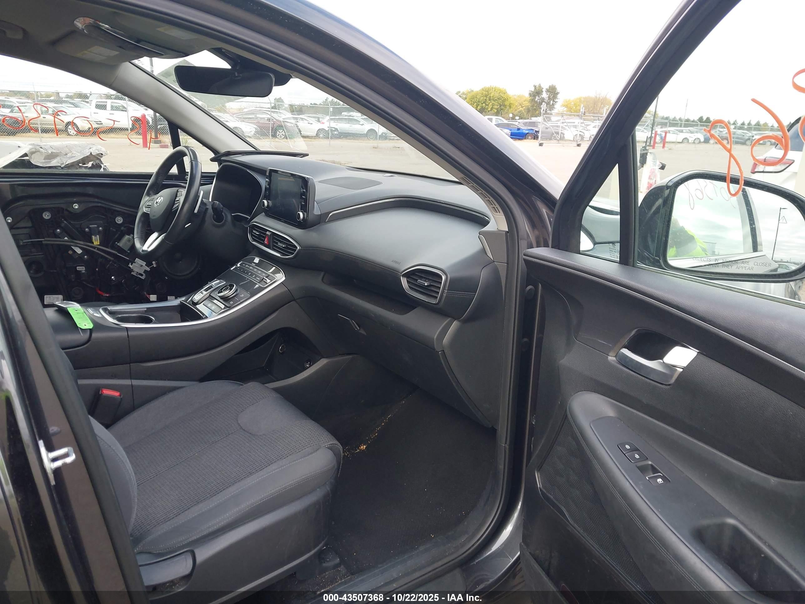 HYUNDAI SANTA image 5