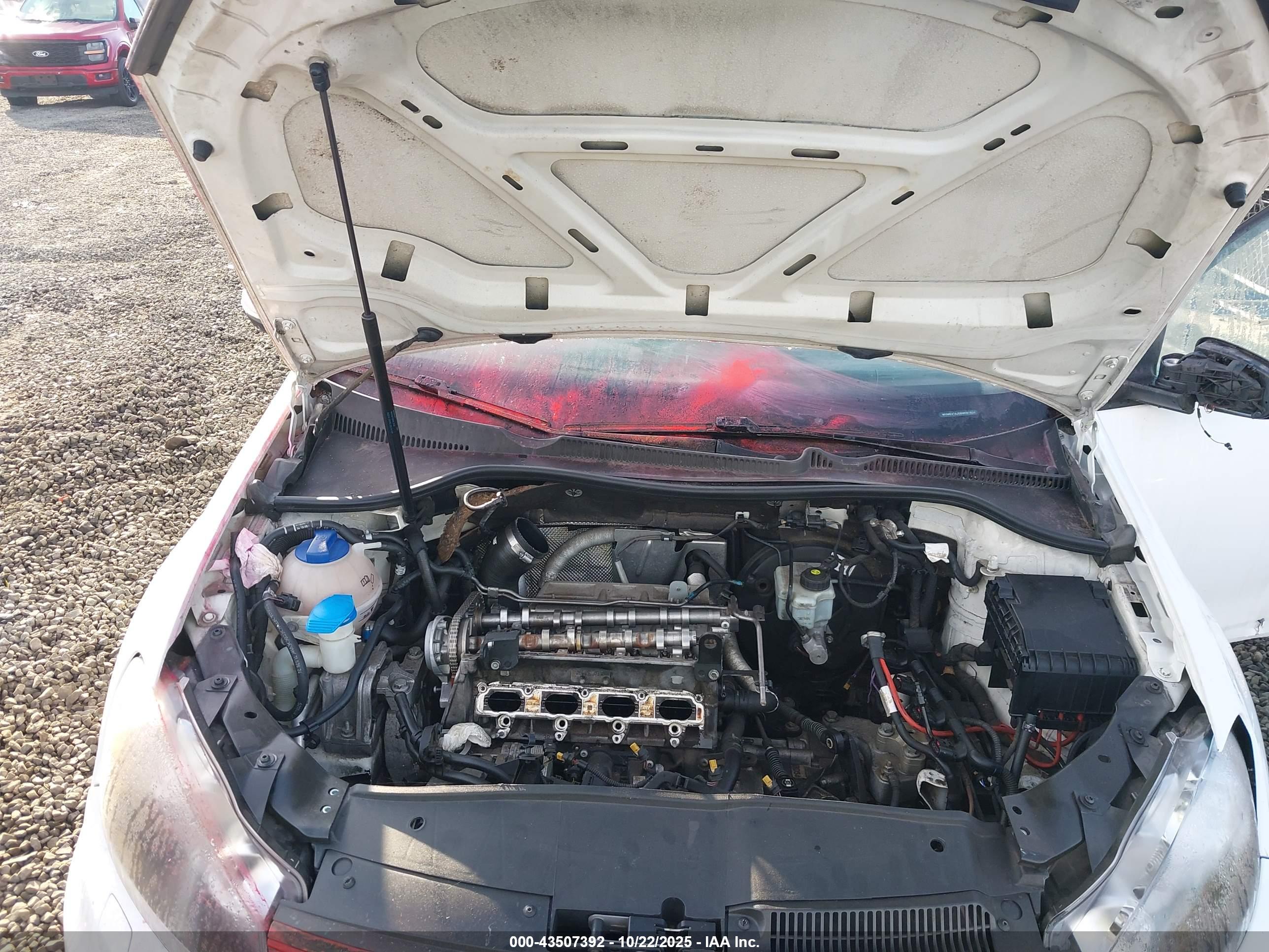VOLKSWAGEN GTI image 10