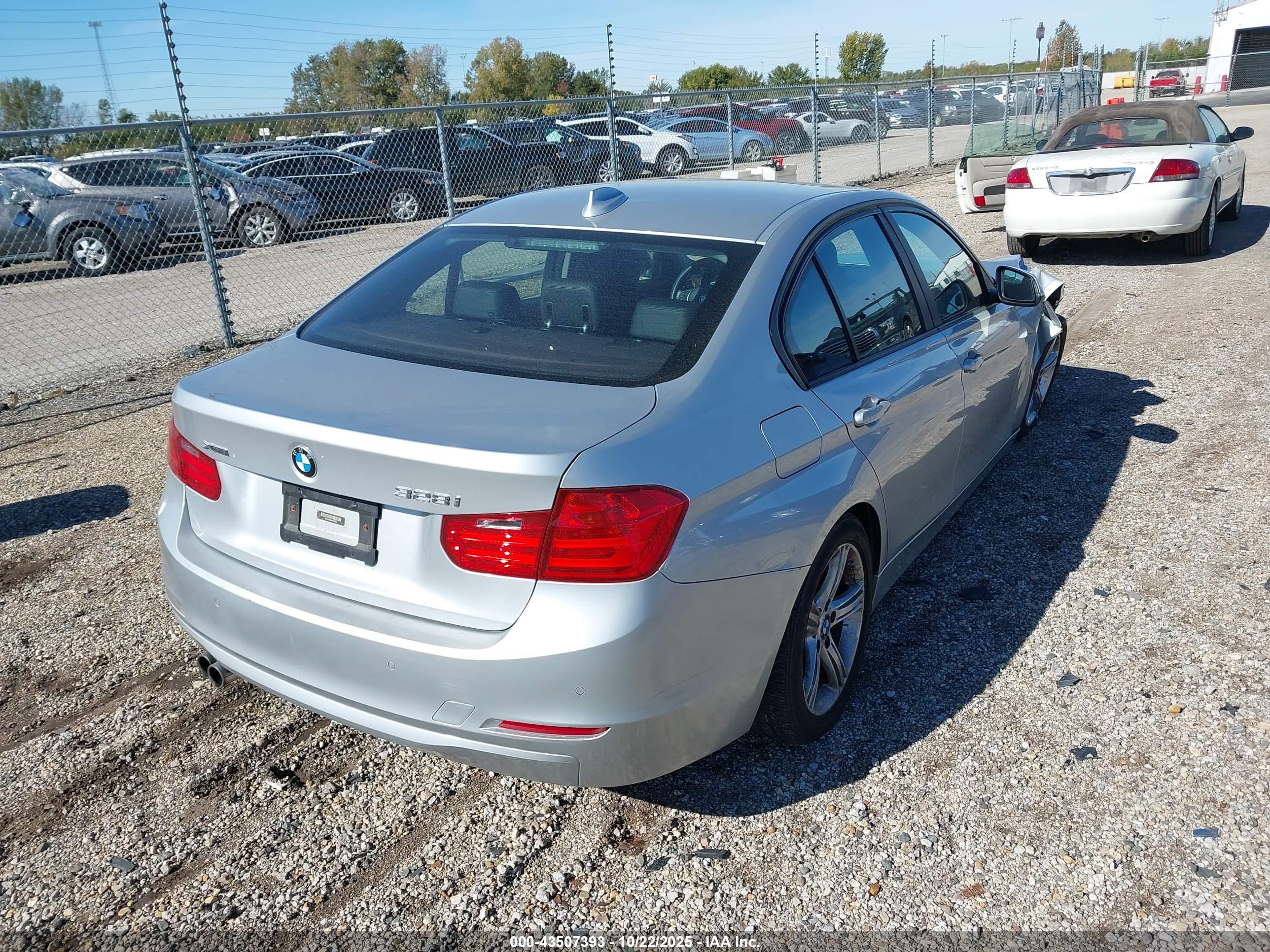 BMW 328I image 4