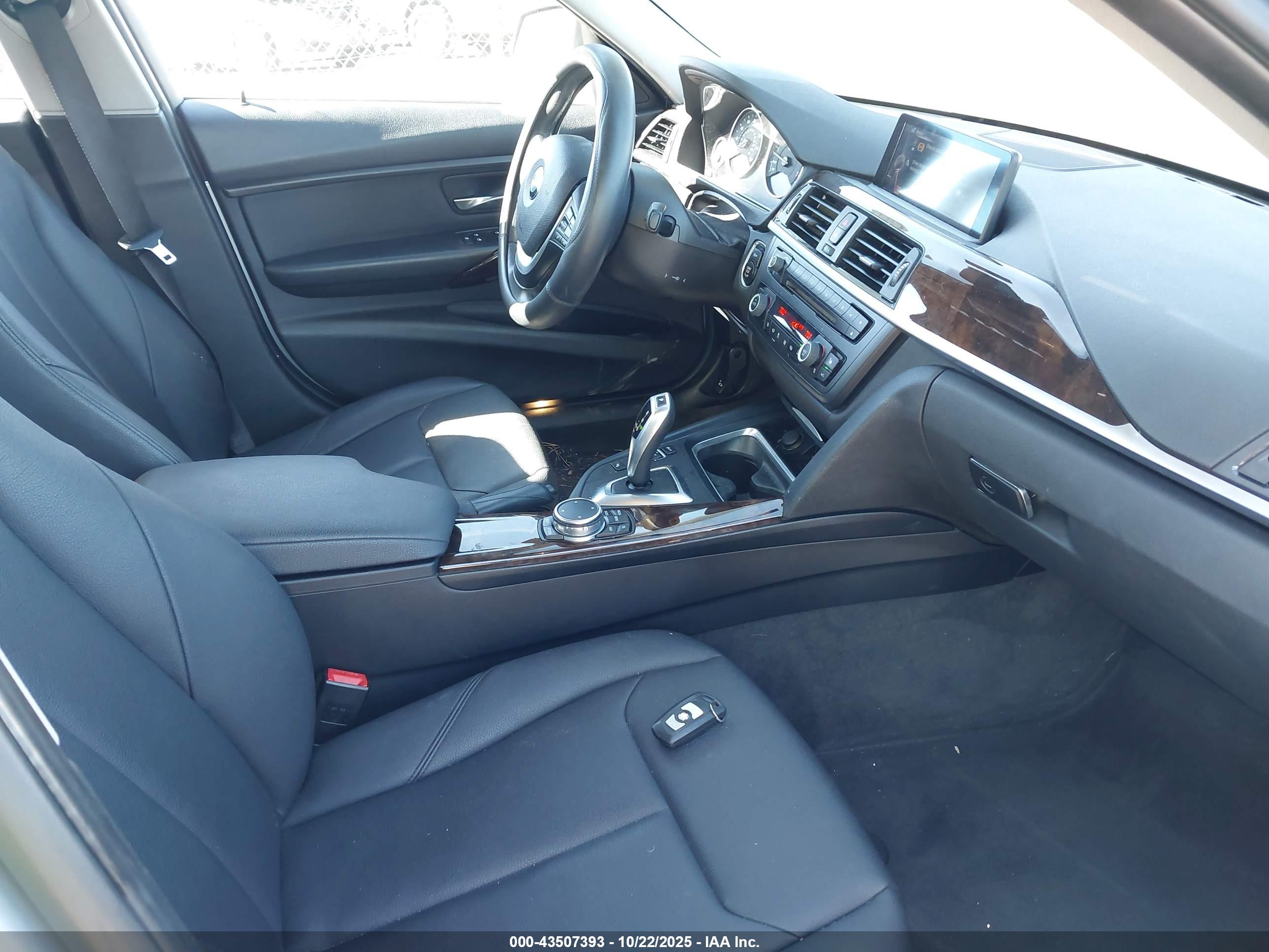 BMW 328I image 5