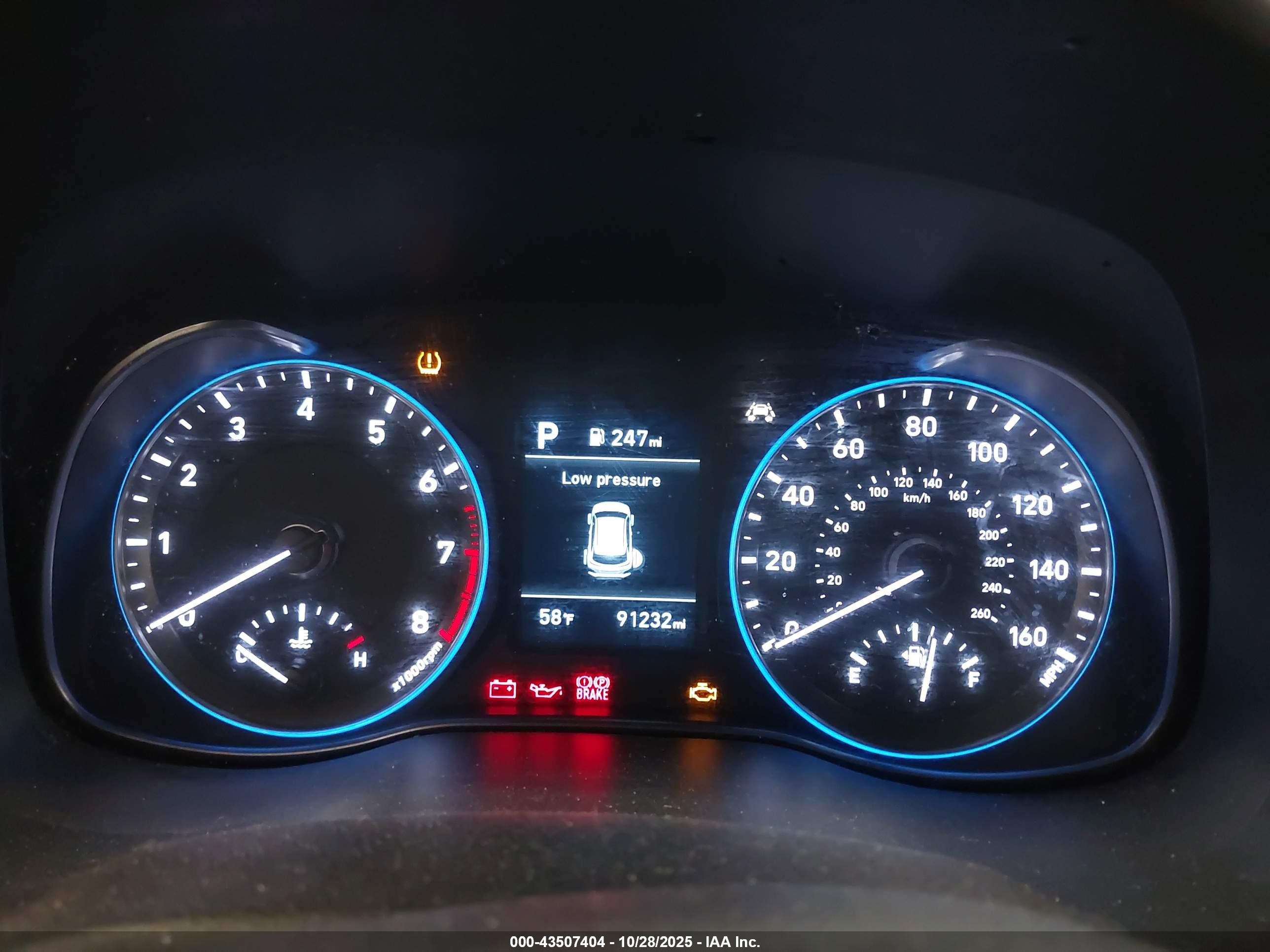 HYUNDAI KONA image 7
