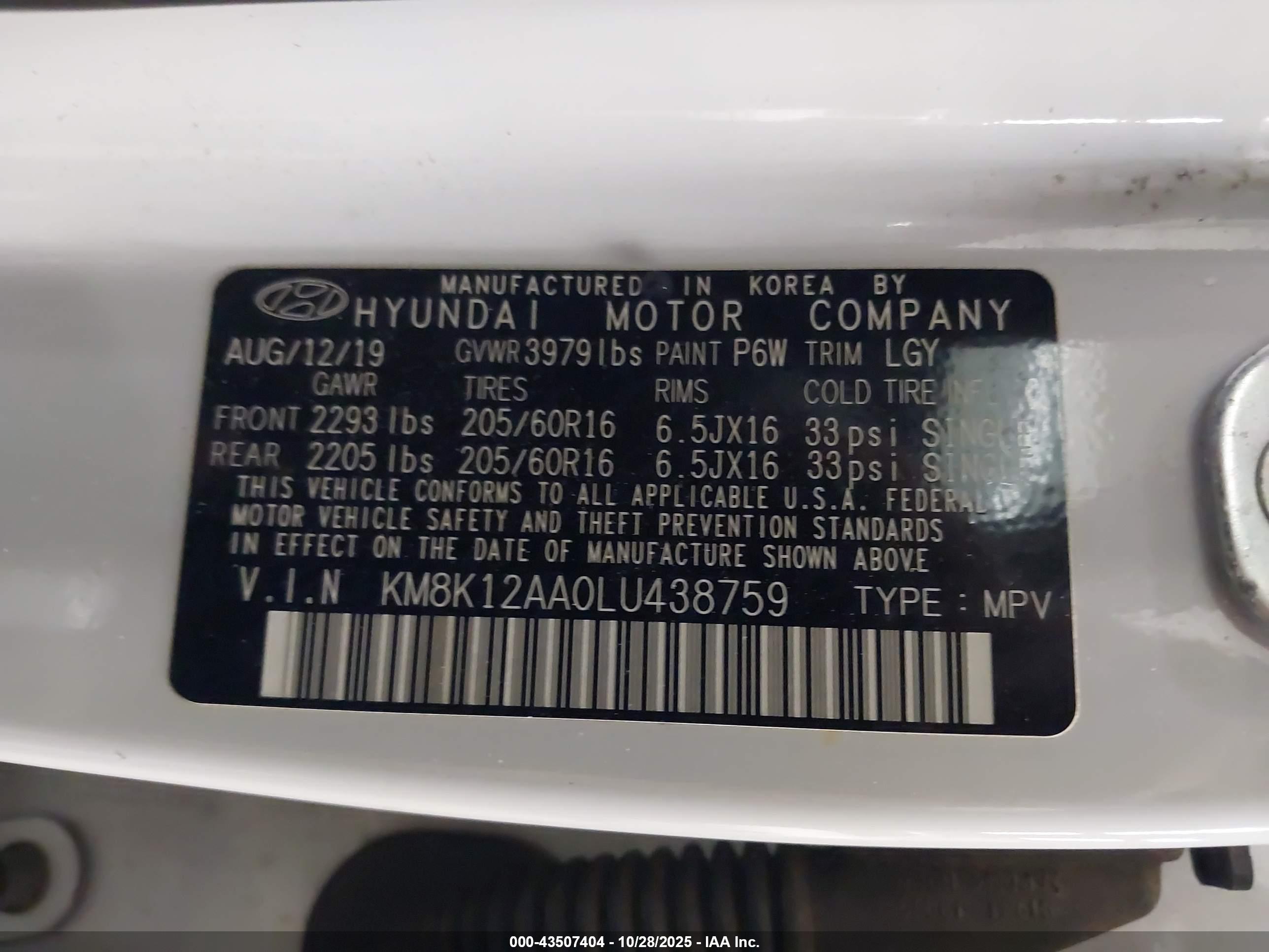 HYUNDAI KONA image 9