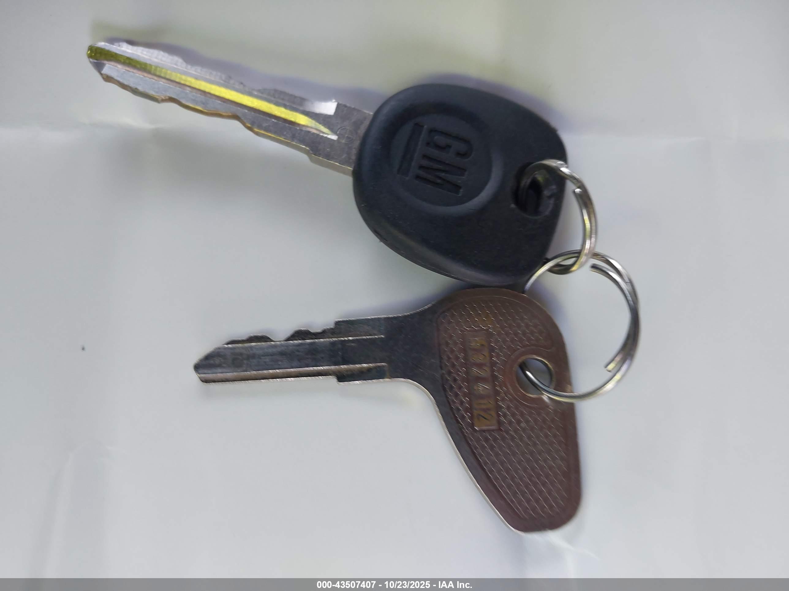 GMC SAVANA image 11