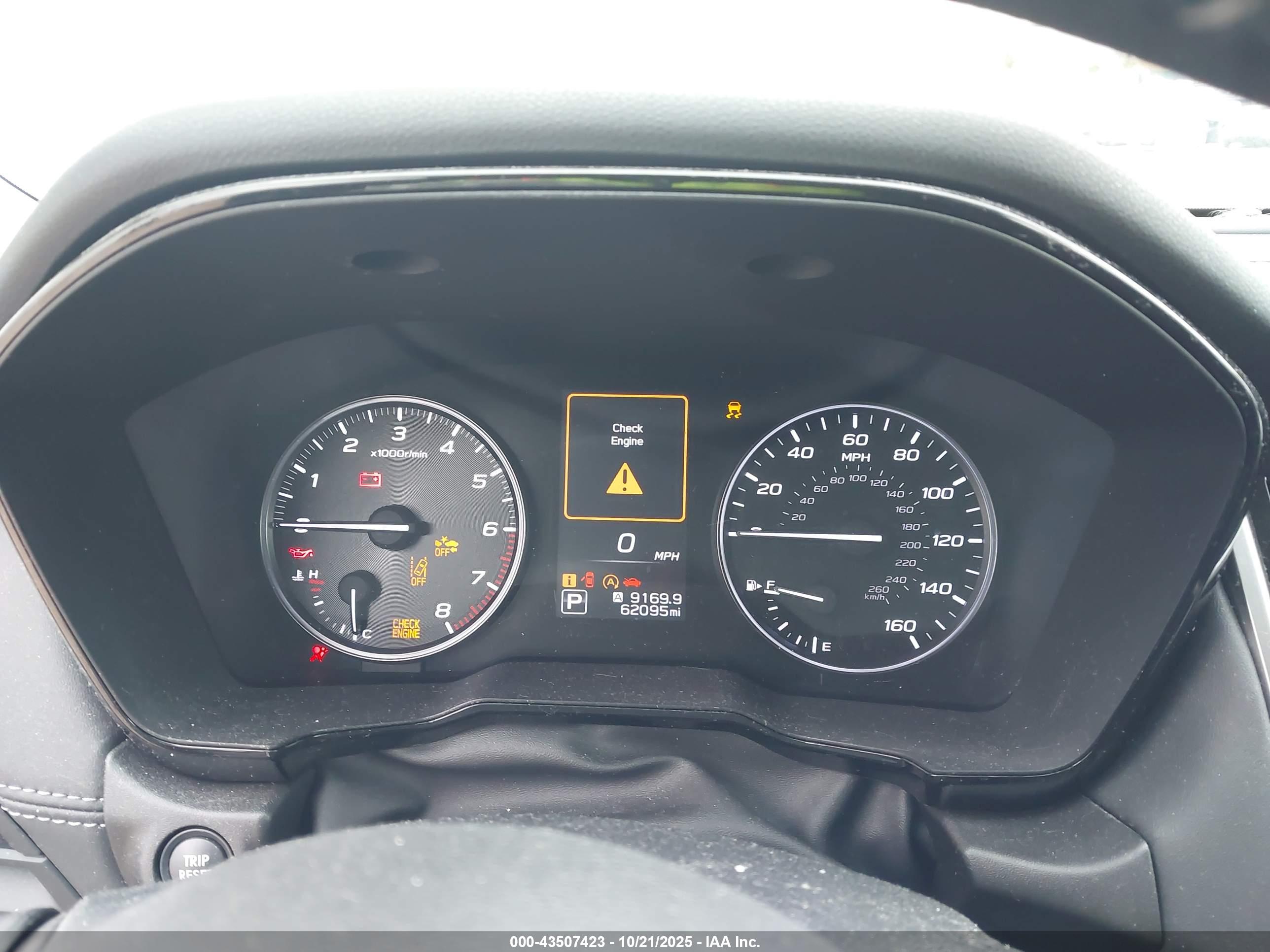 SUBARU OUTBACK image 7