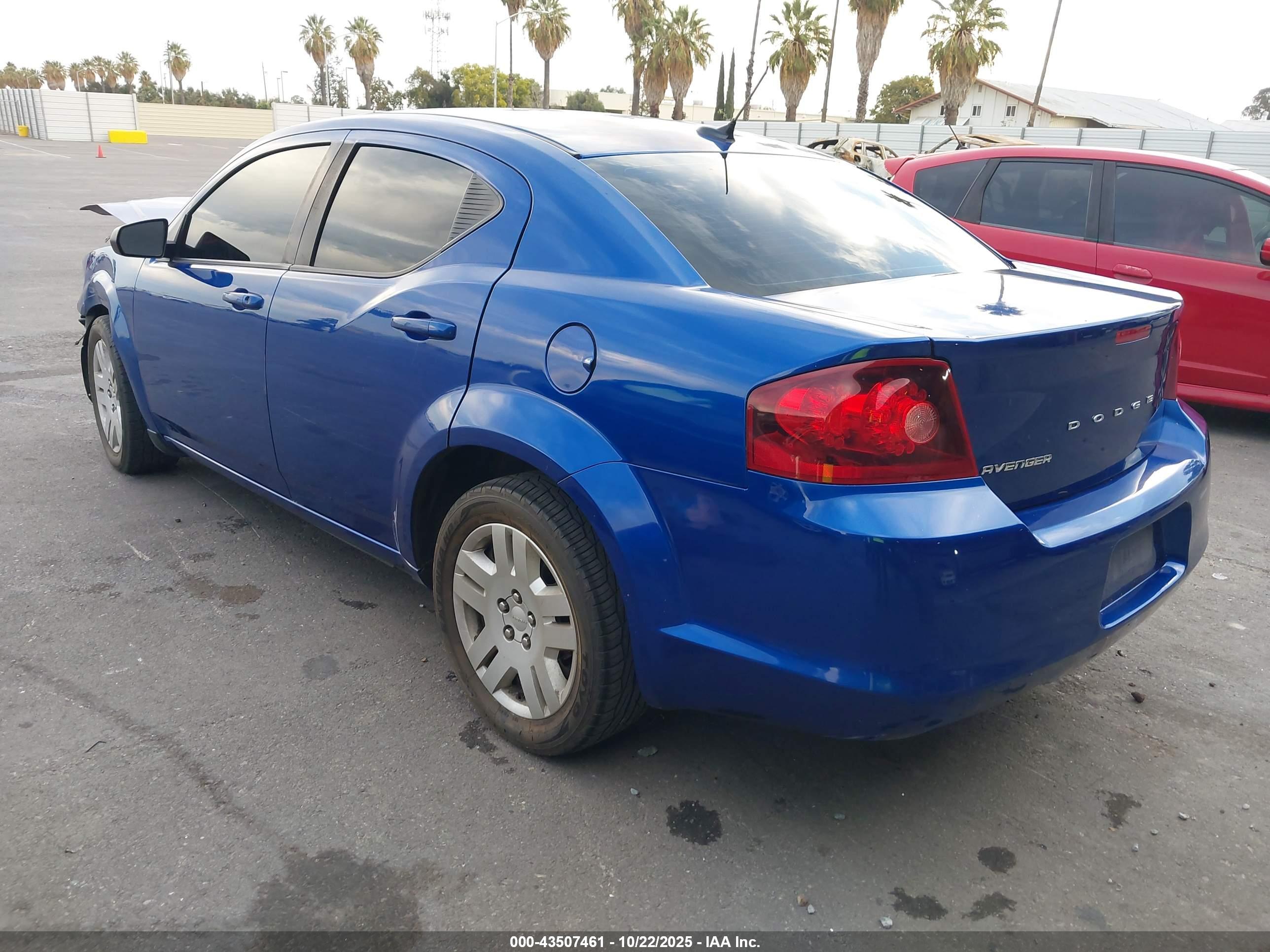 DODGE AVENGER image 3