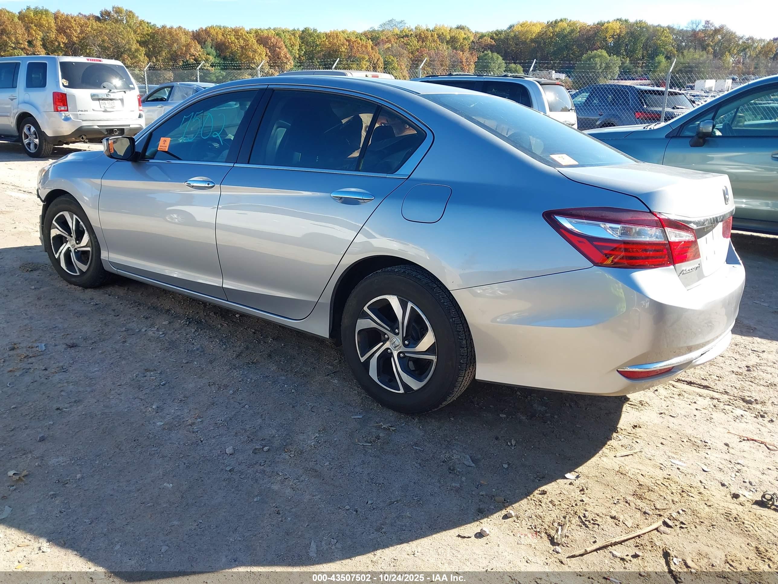 HONDA ACCORD image 3