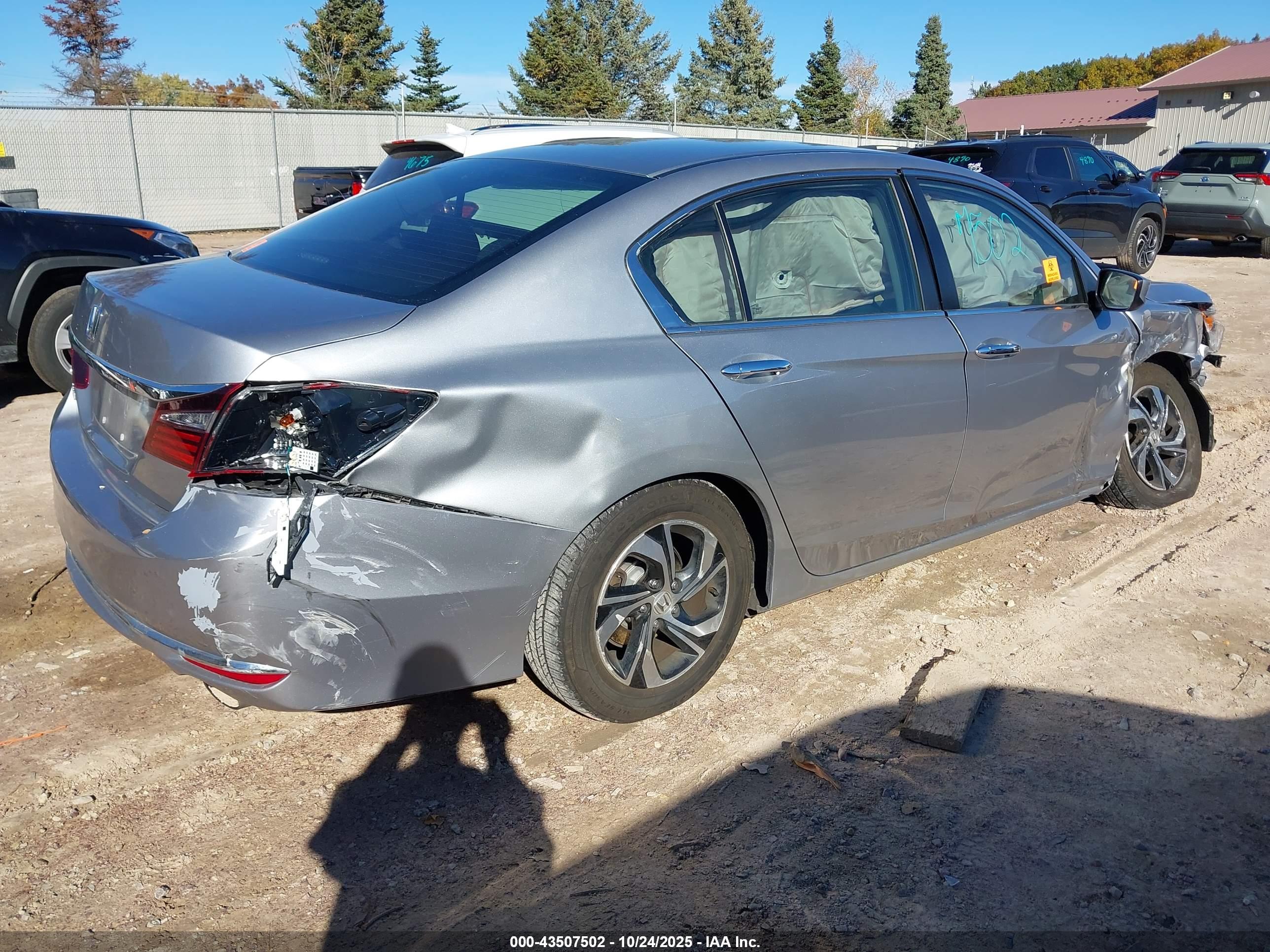 HONDA ACCORD image 4
