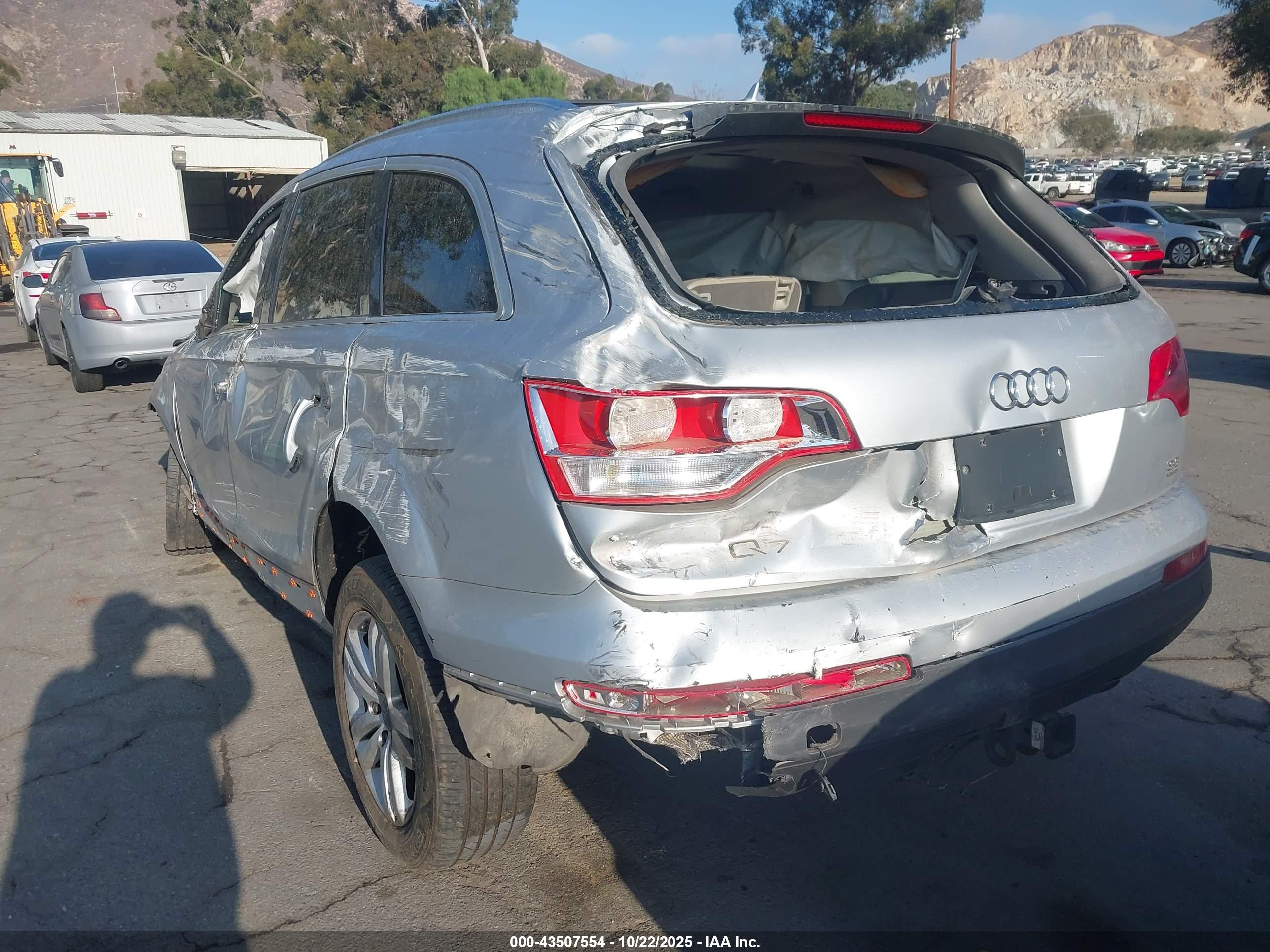 AUDI Q7 image 6