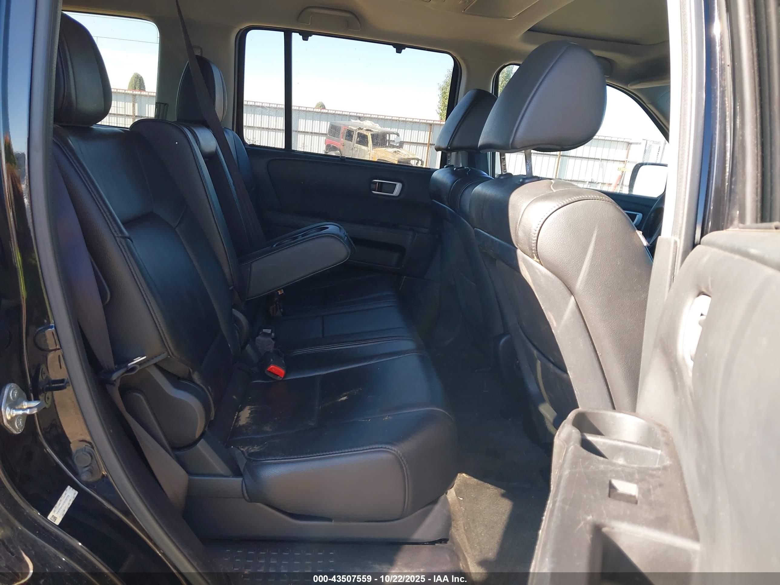 HONDA PILOT image 8