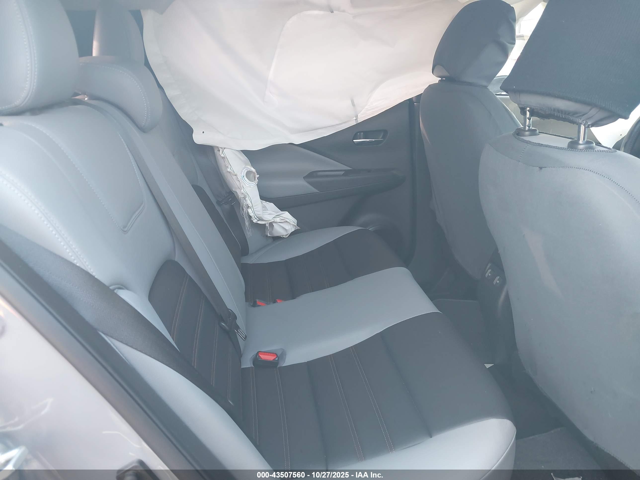 NISSAN KICKS image 8