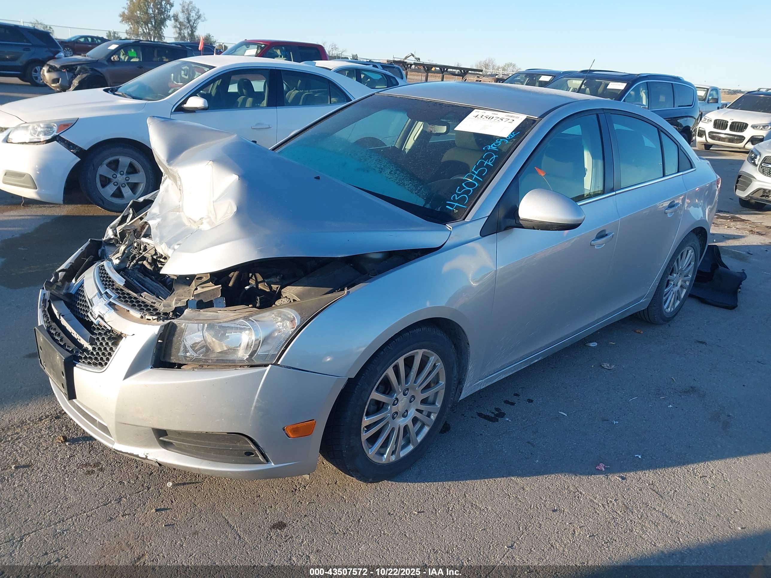 CHEVROLET CRUZE image 2