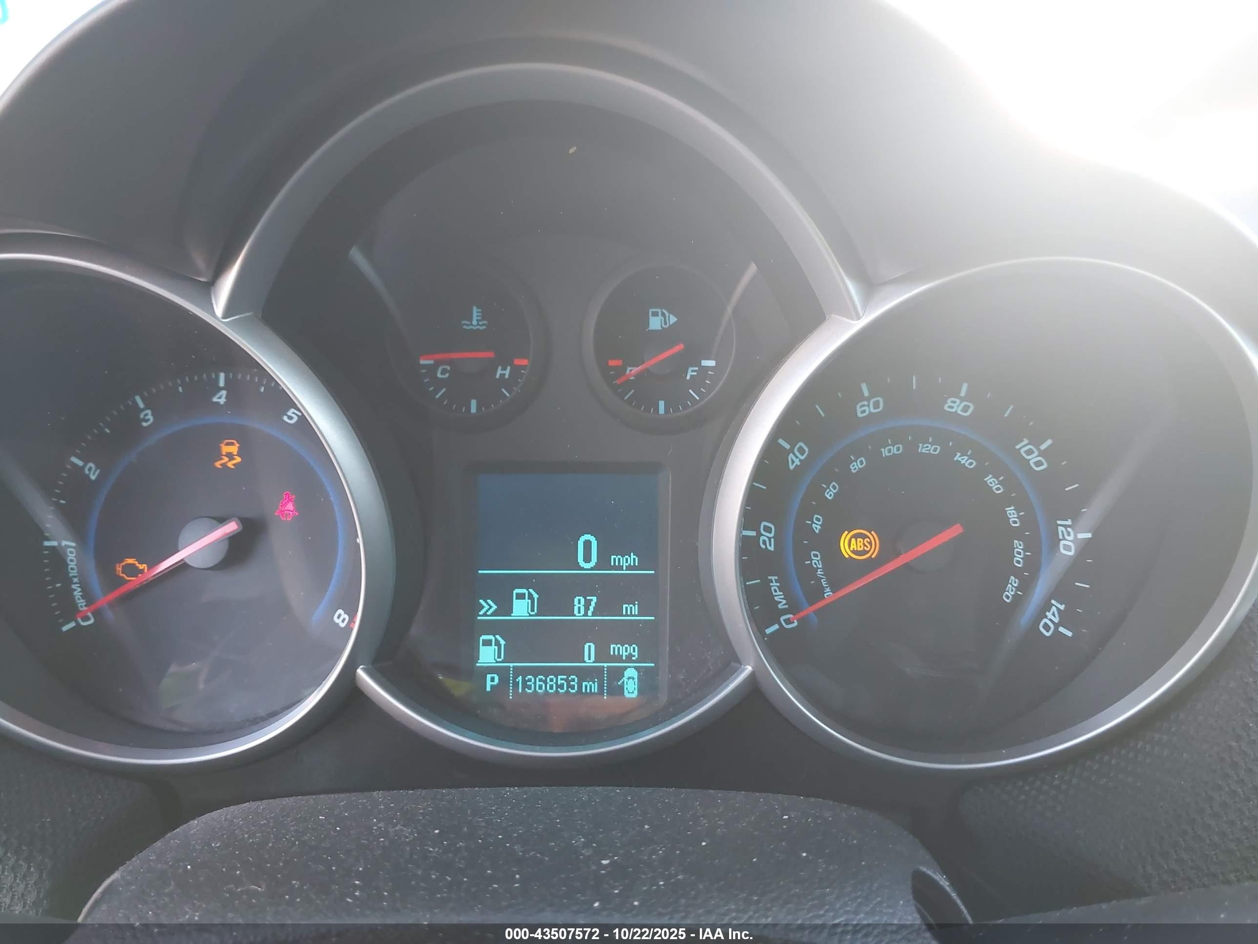 CHEVROLET CRUZE image 7