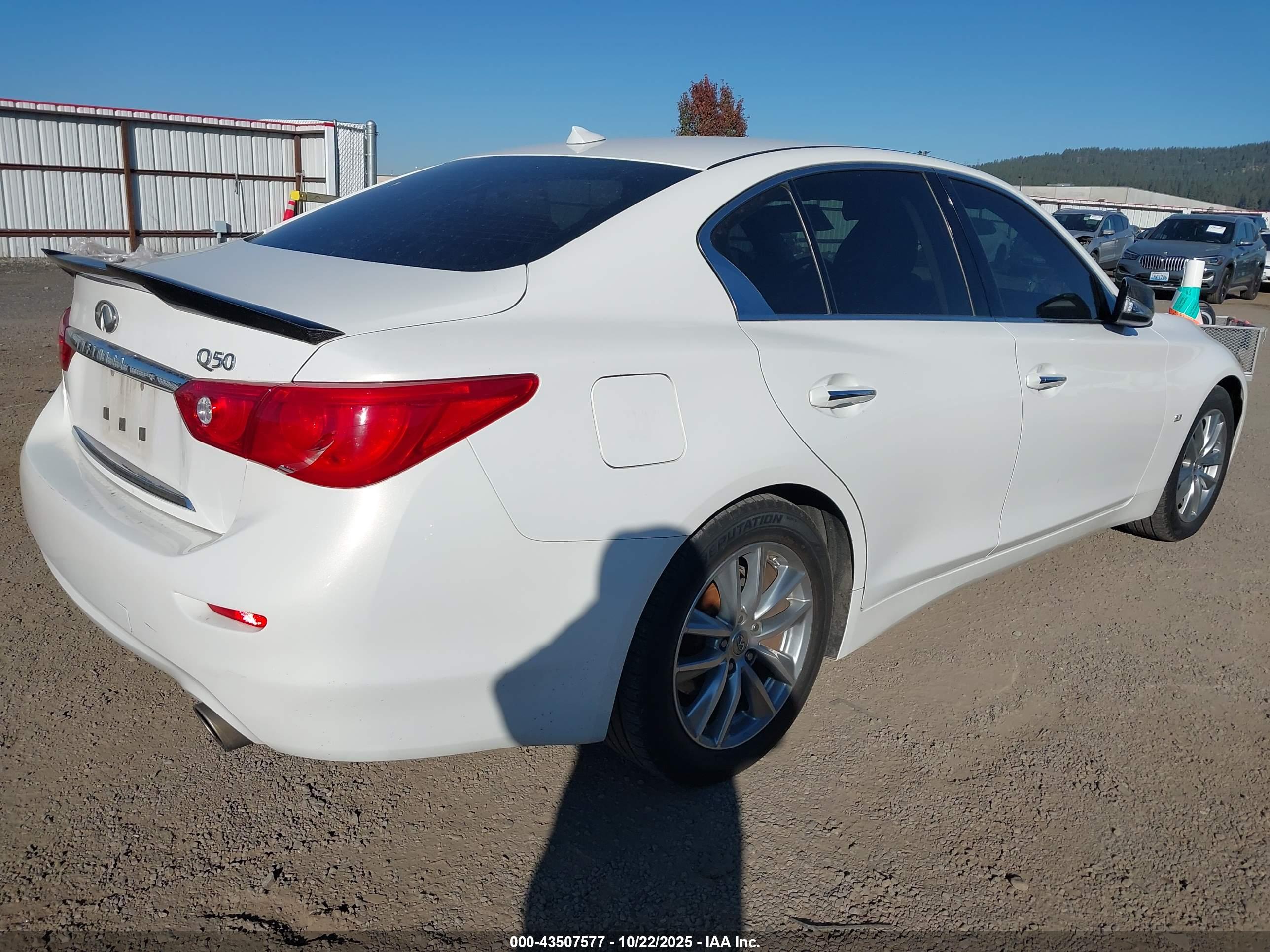 INFINITI Q50 image 4