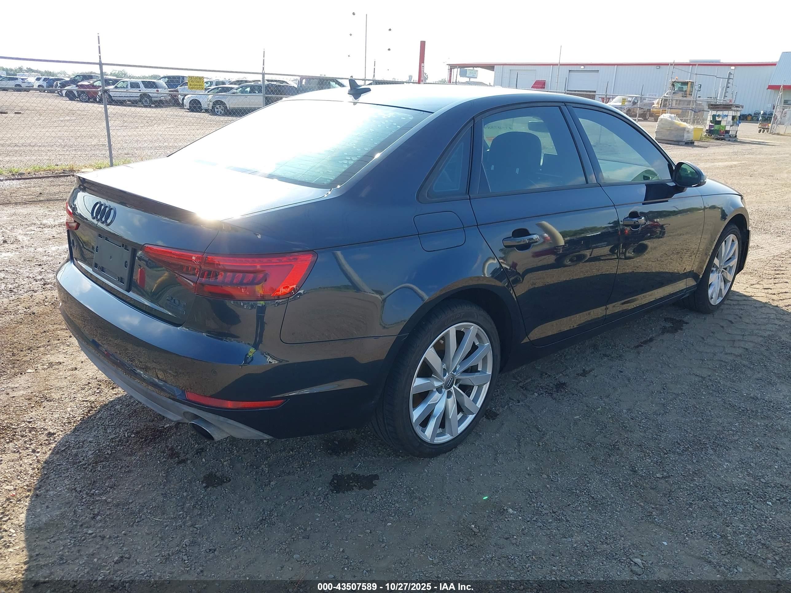 AUDI A4 image 4