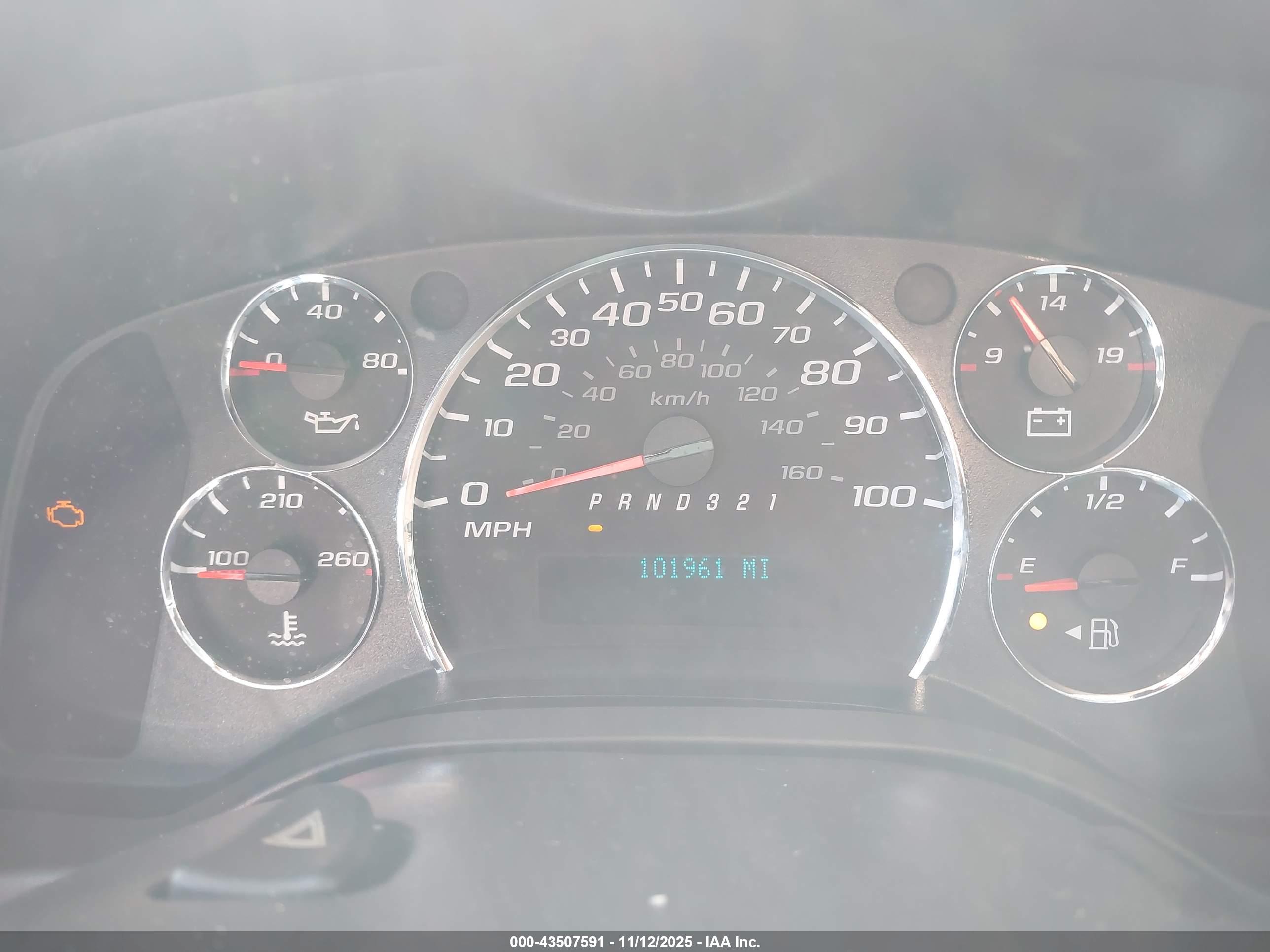 CHEVROLET EXPRESS image 7