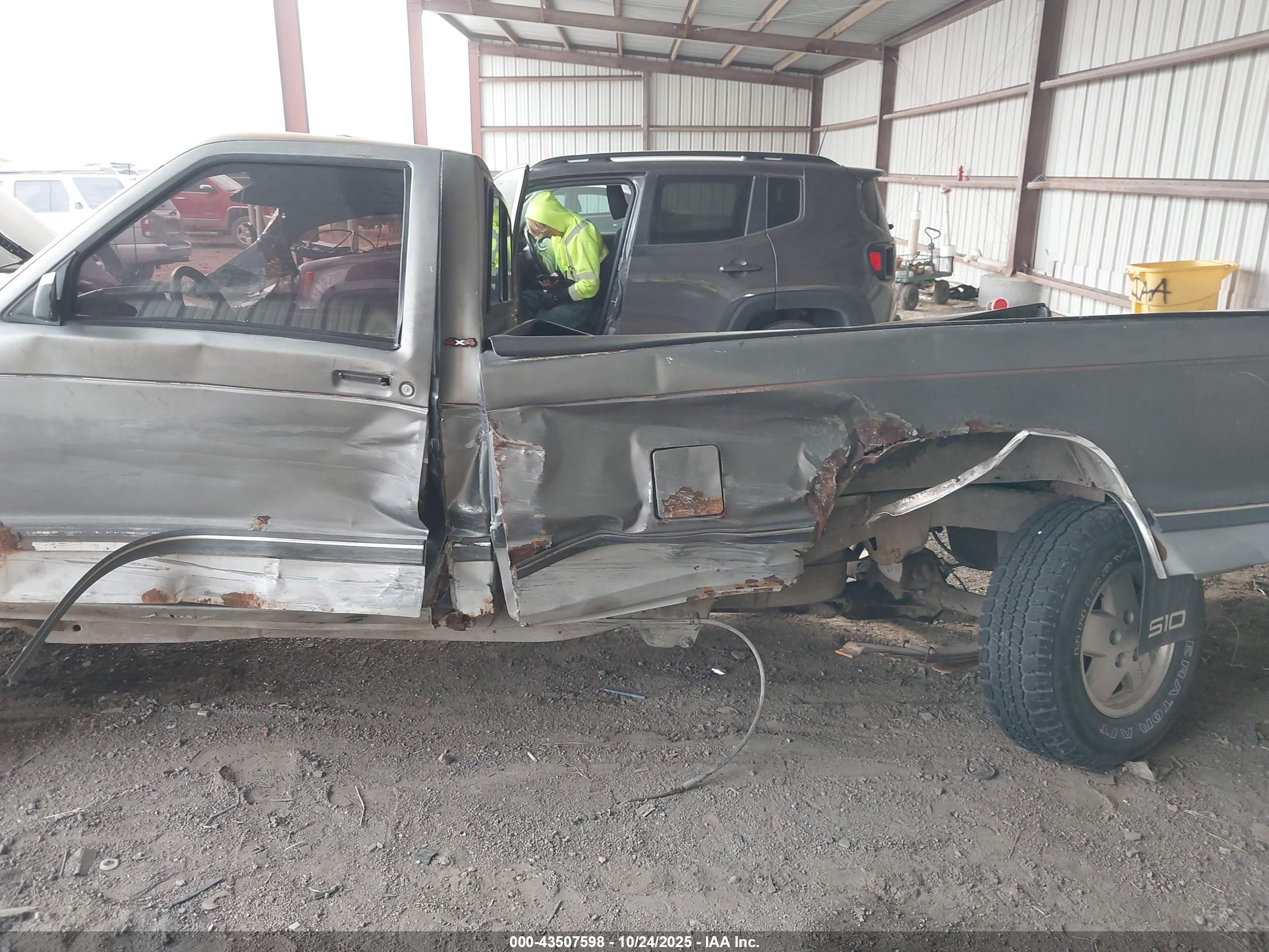 CHEVROLET S image 6