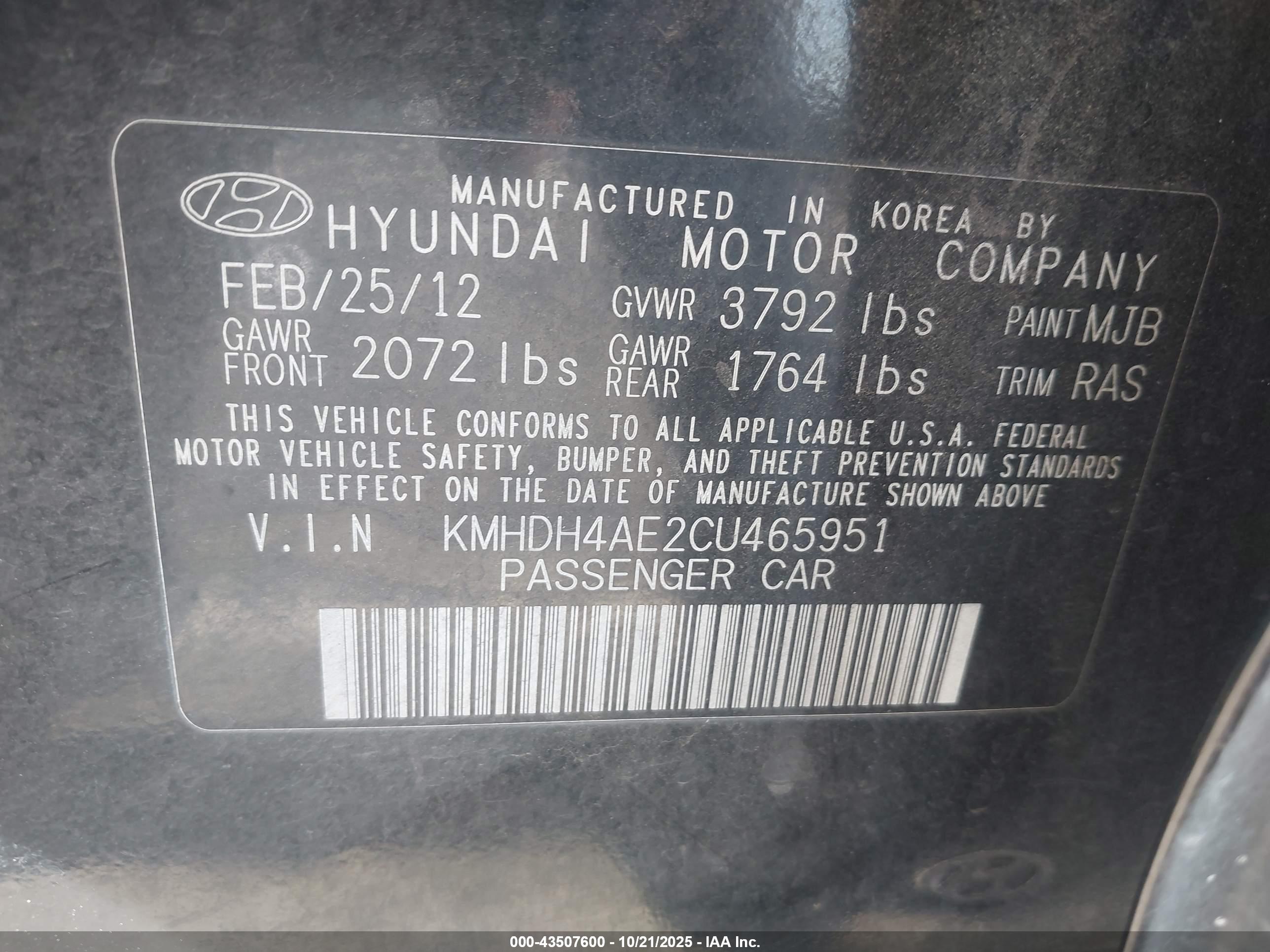 HYUNDAI ELANTRA image 9