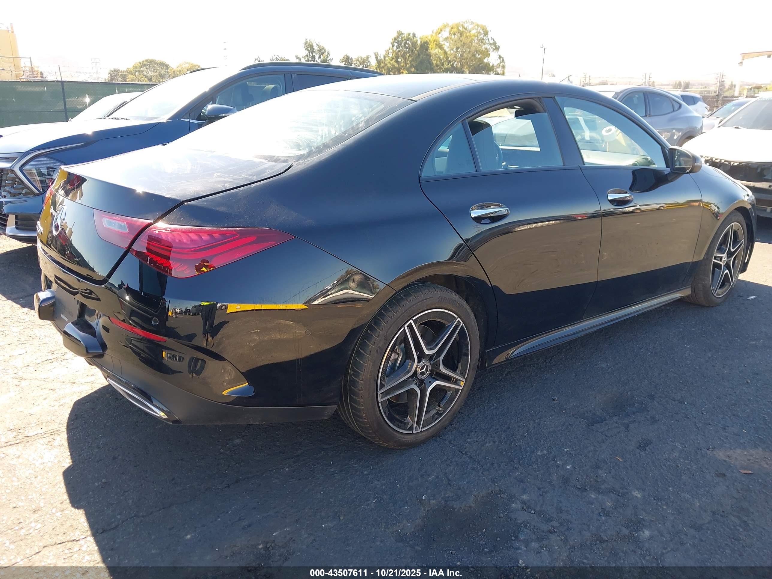 MERCEDES-BENZ CLA image 4