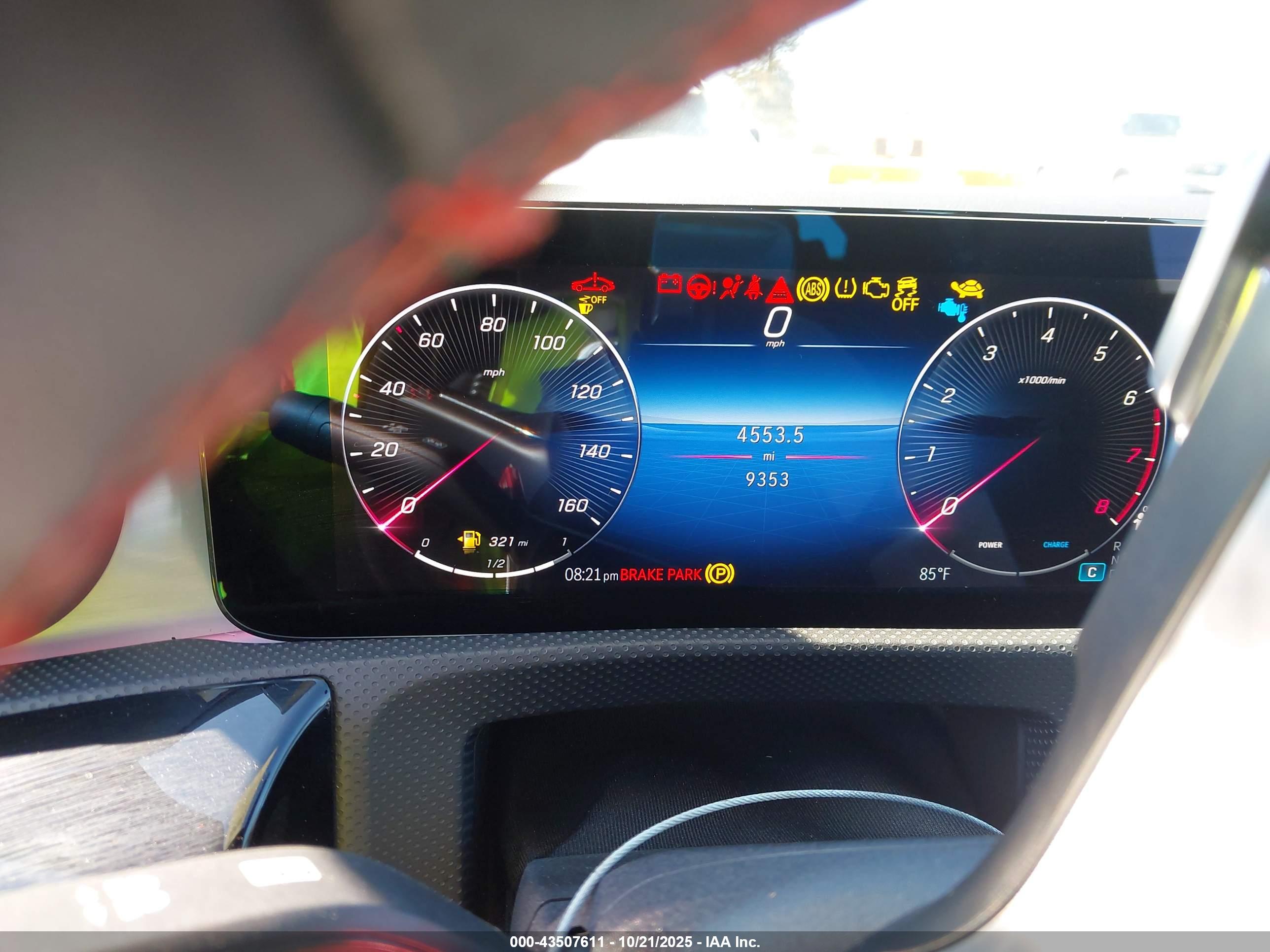 MERCEDES-BENZ CLA image 7