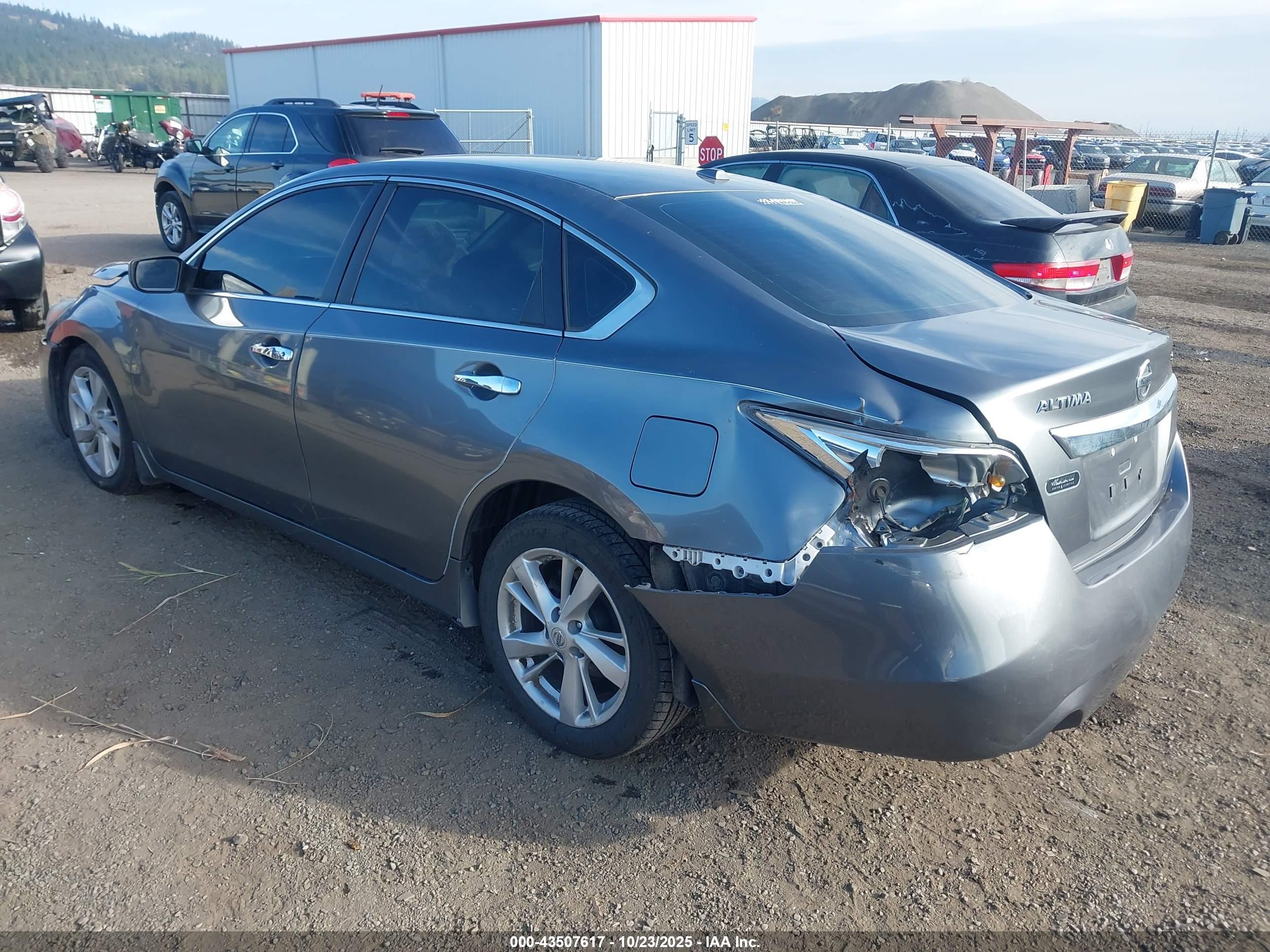 NISSAN ALTIMA image 3