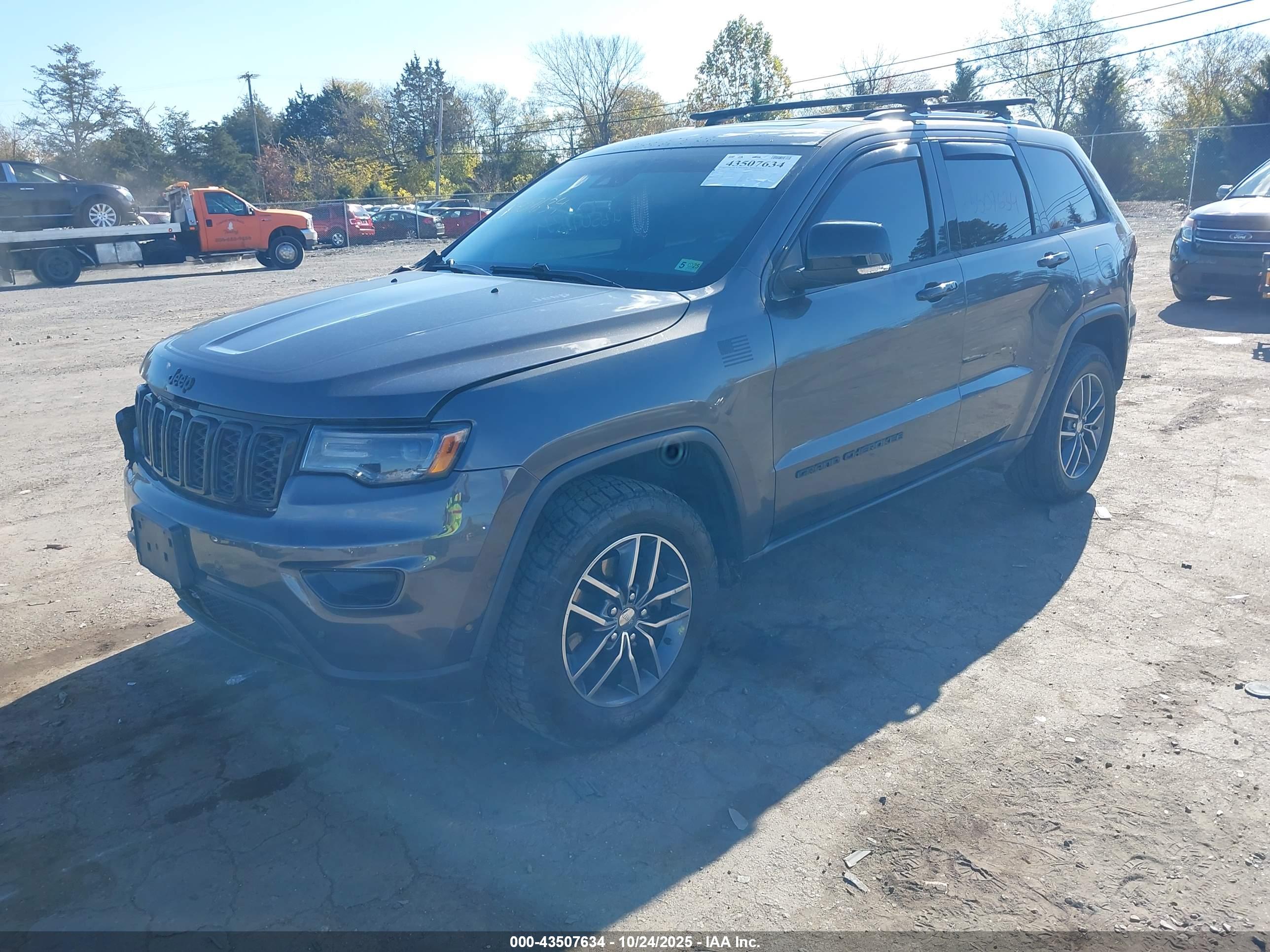 JEEP GRAND image 2