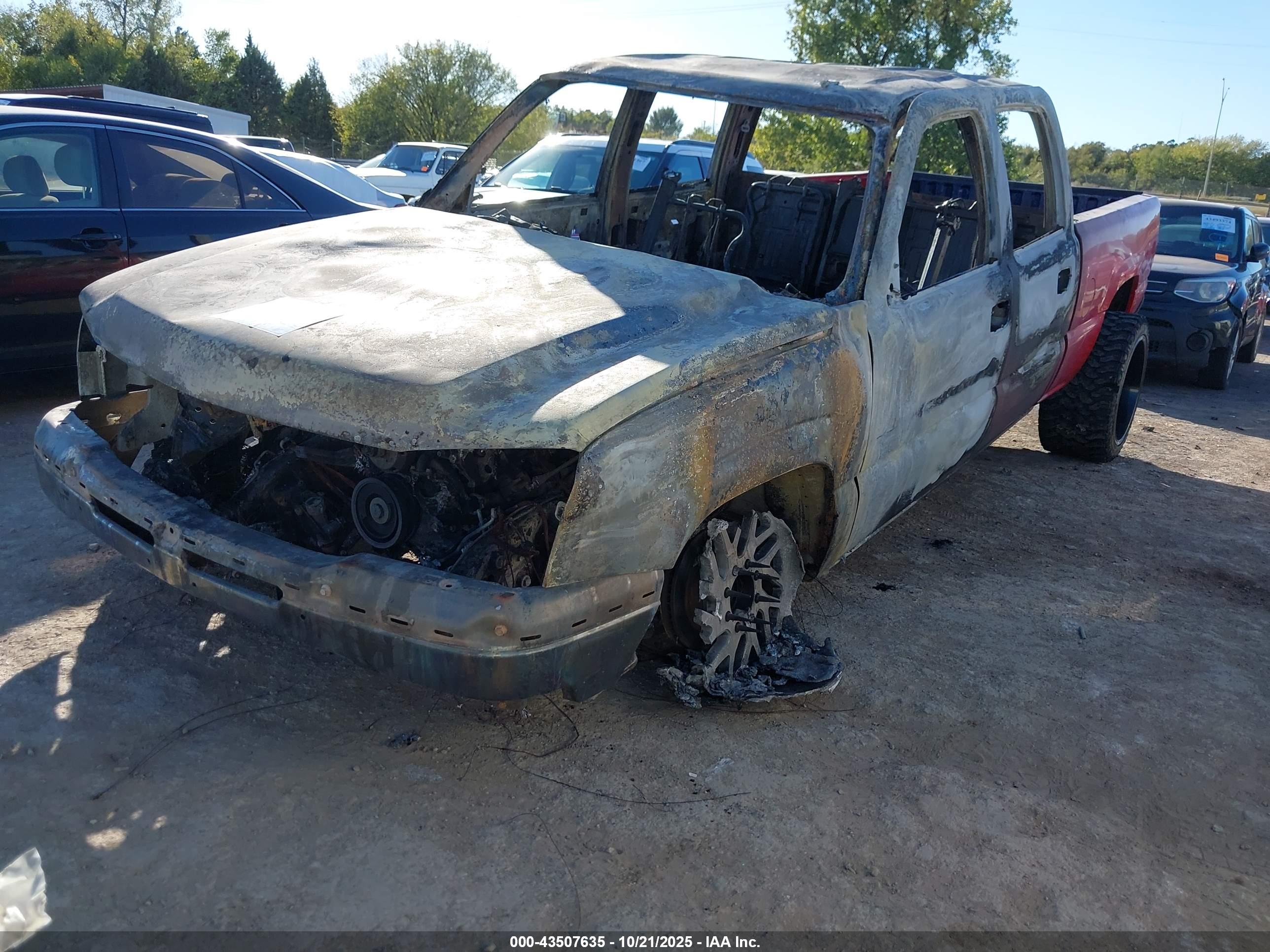 CHEVROLET SILVERADO image 2