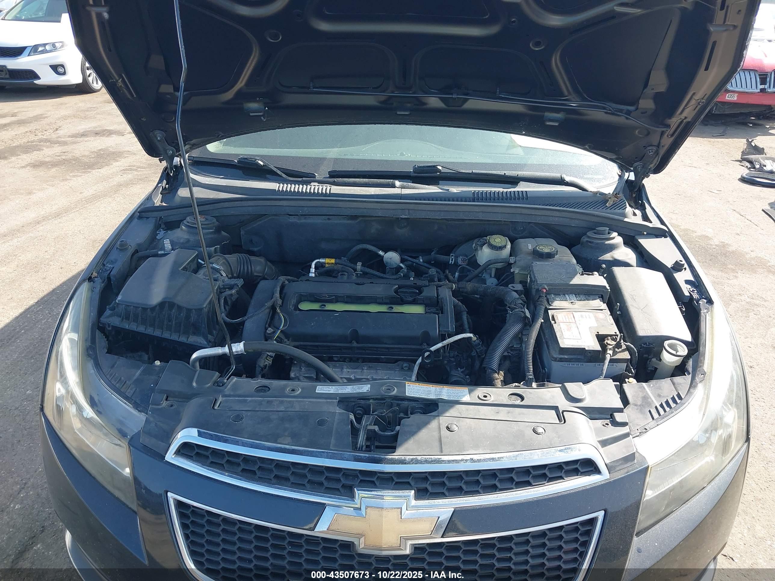 CHEVROLET CRUZE image 10