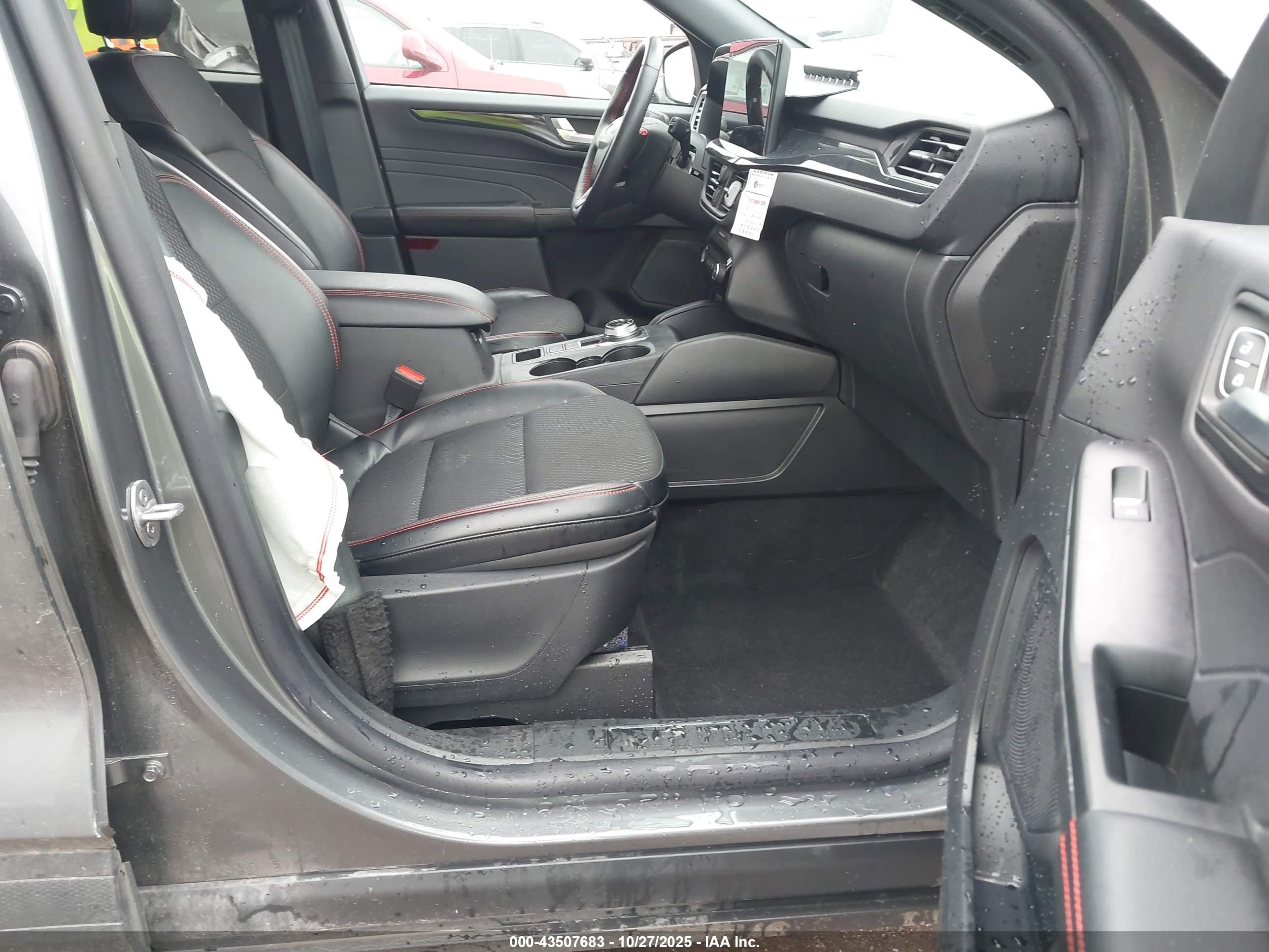 FORD ESCAPE image 5