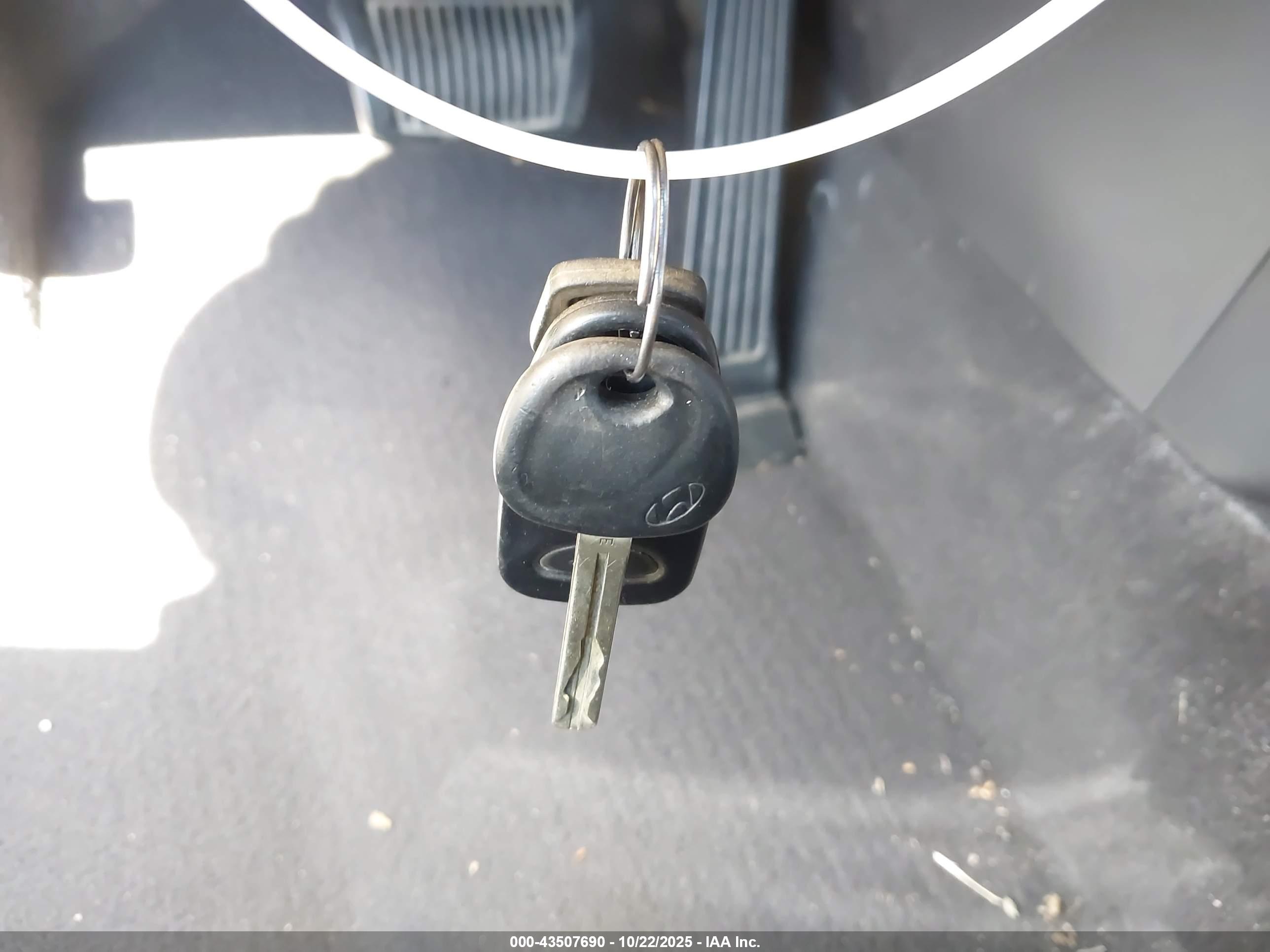 HYUNDAI SONATA image 11