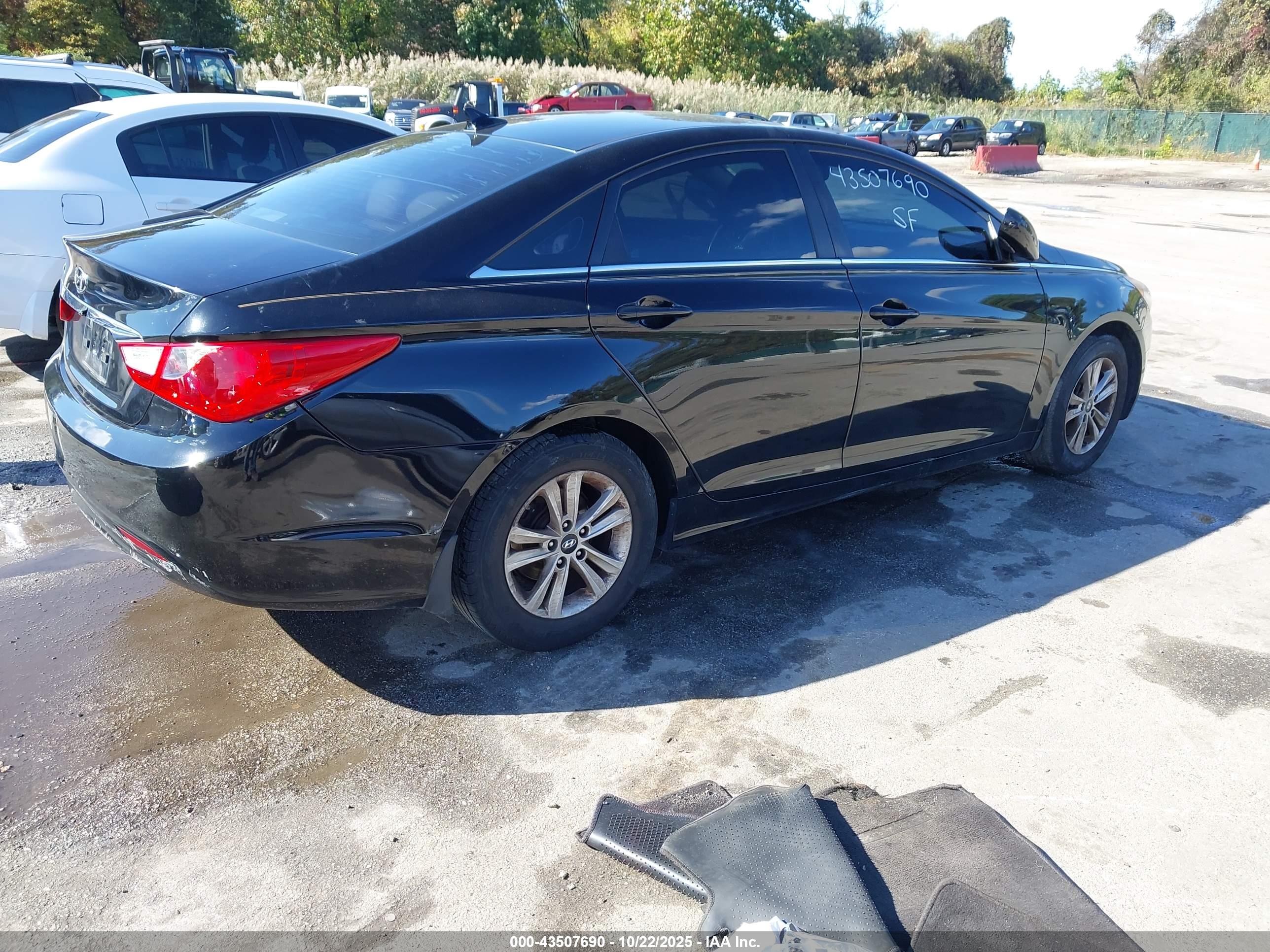HYUNDAI SONATA image 4