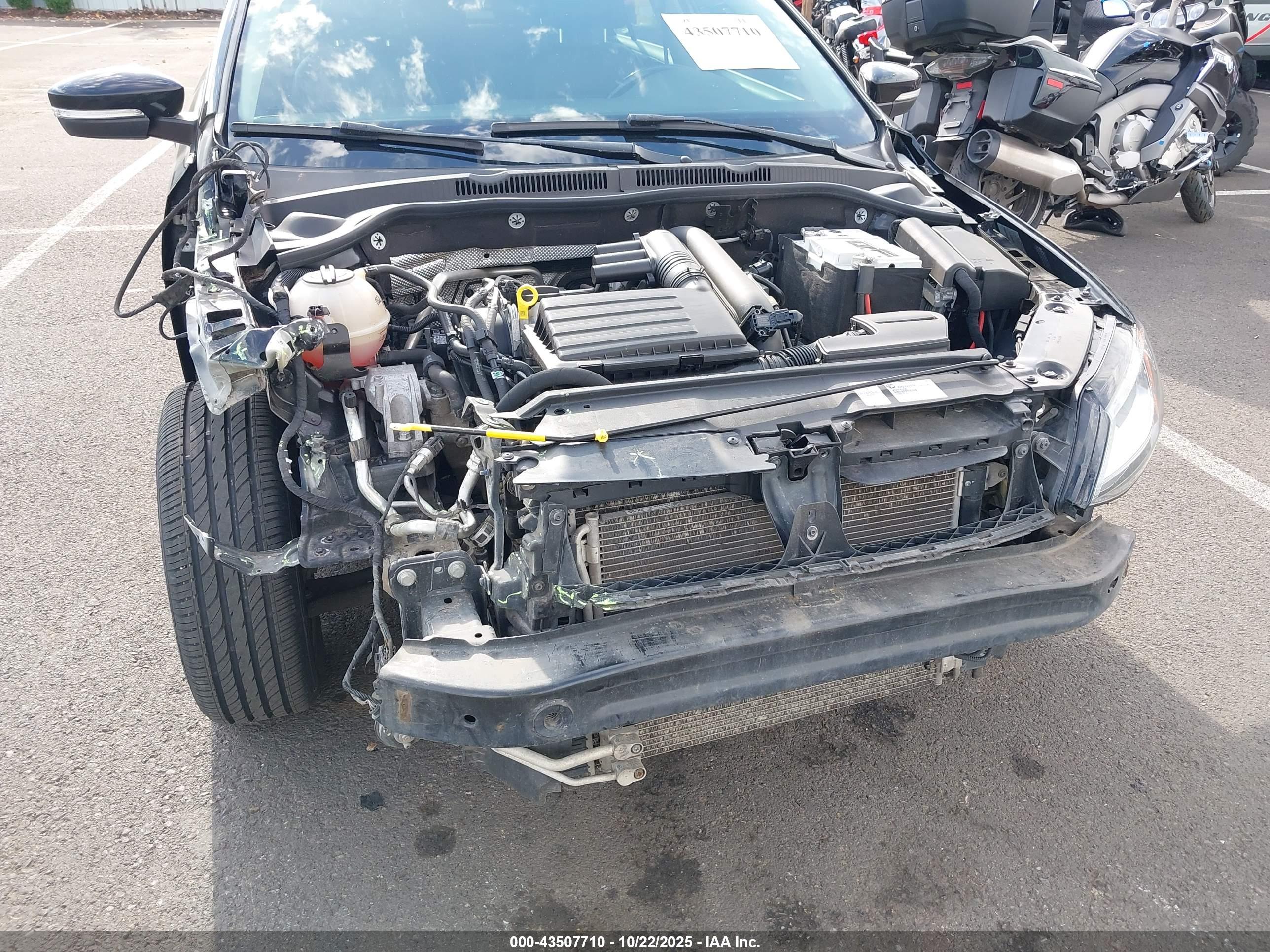 VOLKSWAGEN JETTA image 6