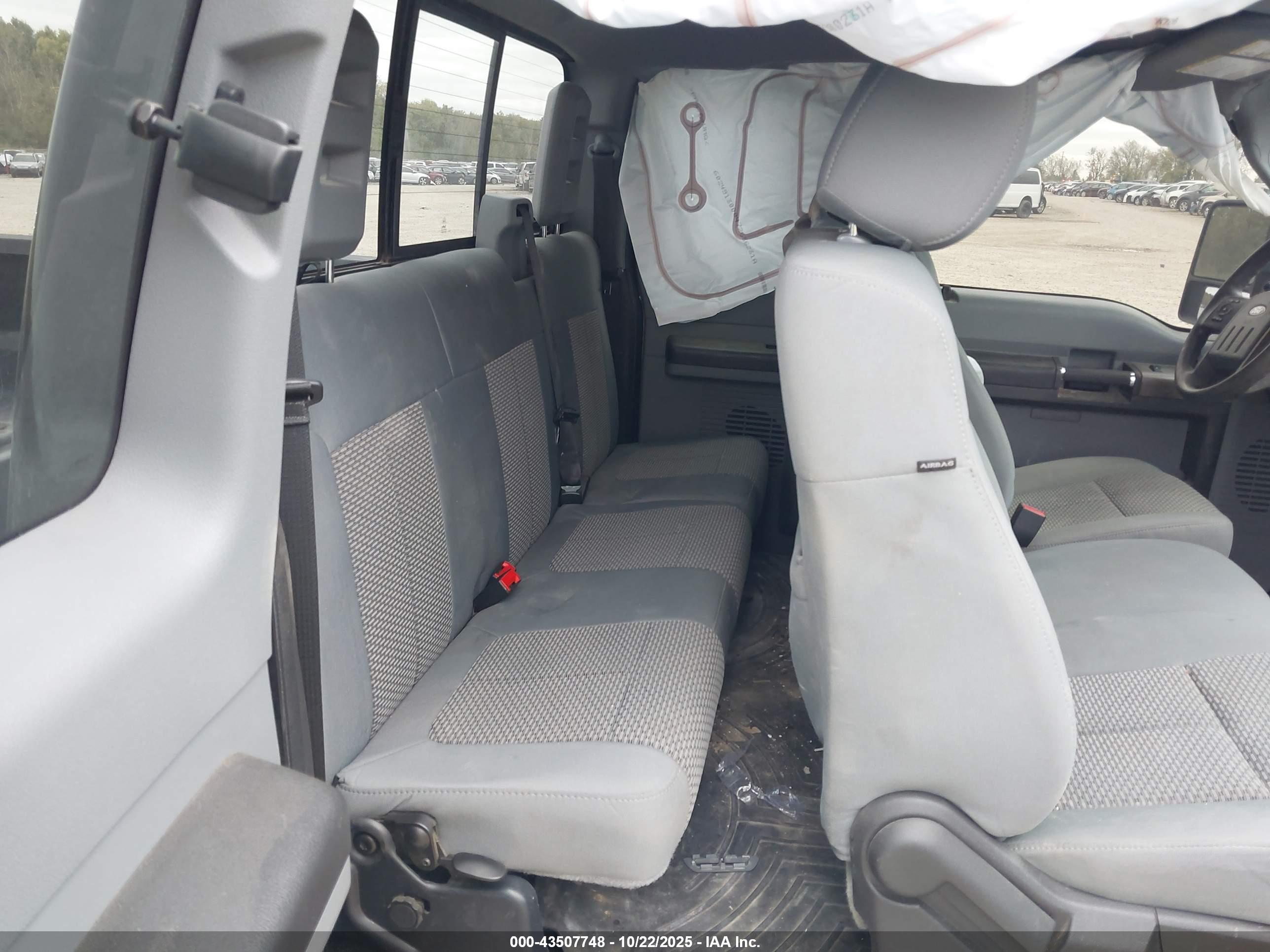 FORD F-250 image 8