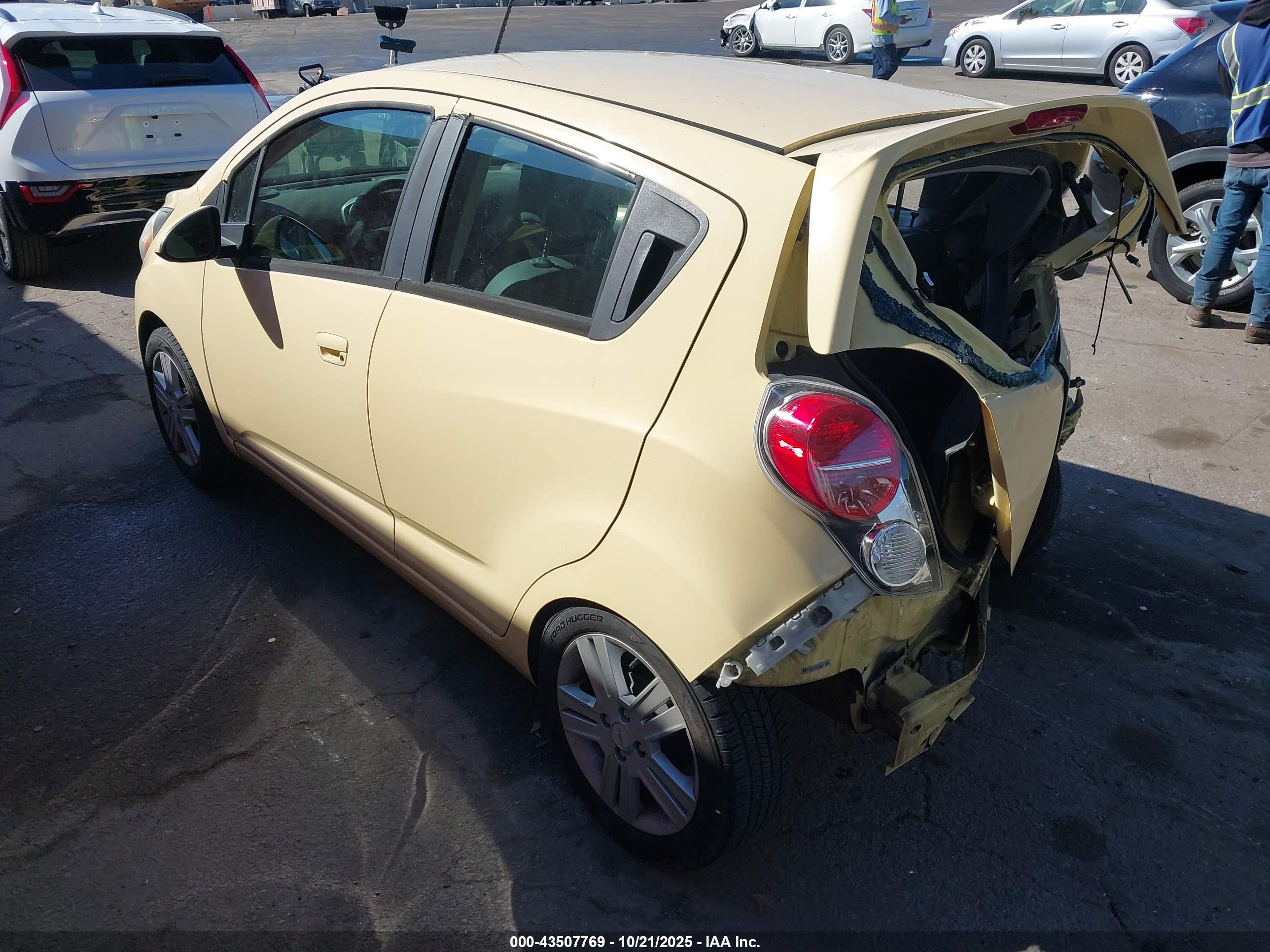 CHEVROLET SPARK image 3